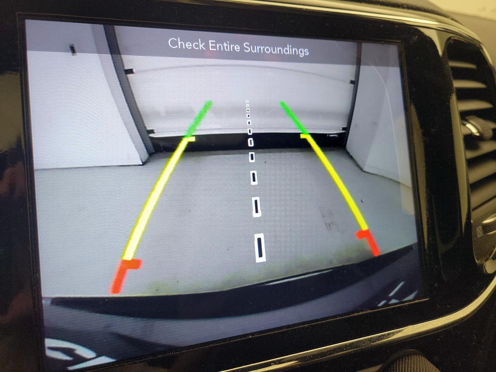 Thumbnail: 2019 Jeep Grand Cherokee - 15