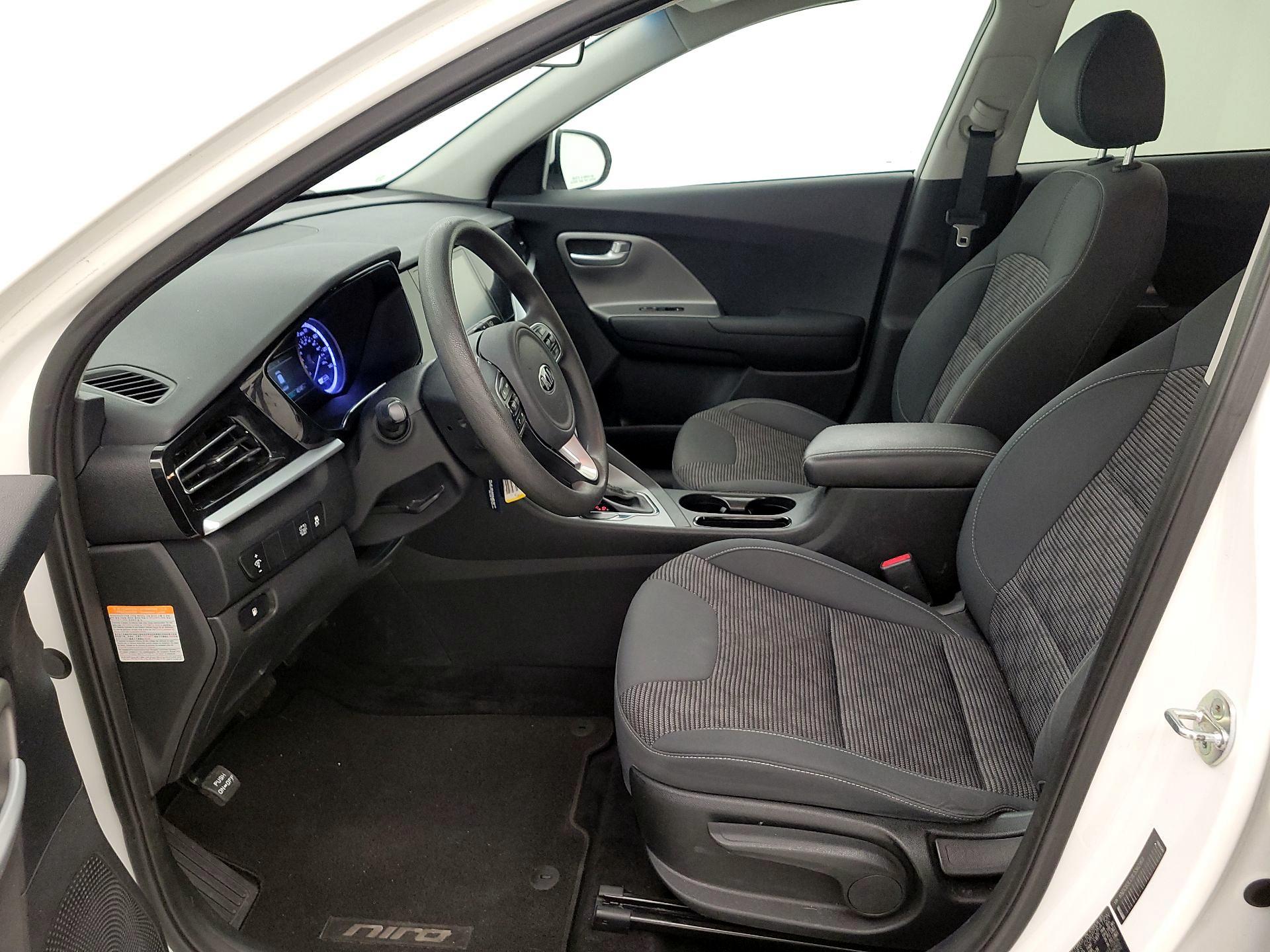 Thumbnail: 2020 Kia Niro - 11