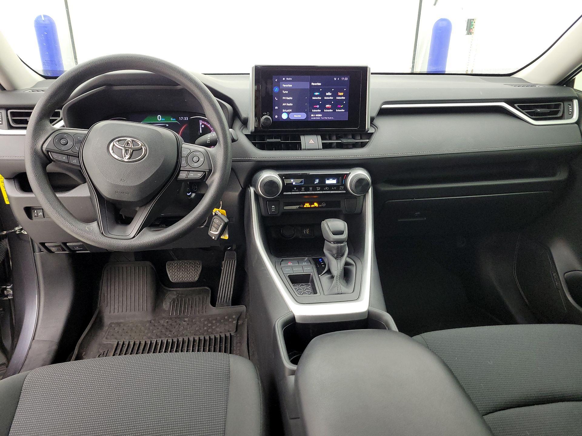 Thumbnail: 2023 Toyota RAV4 - 9