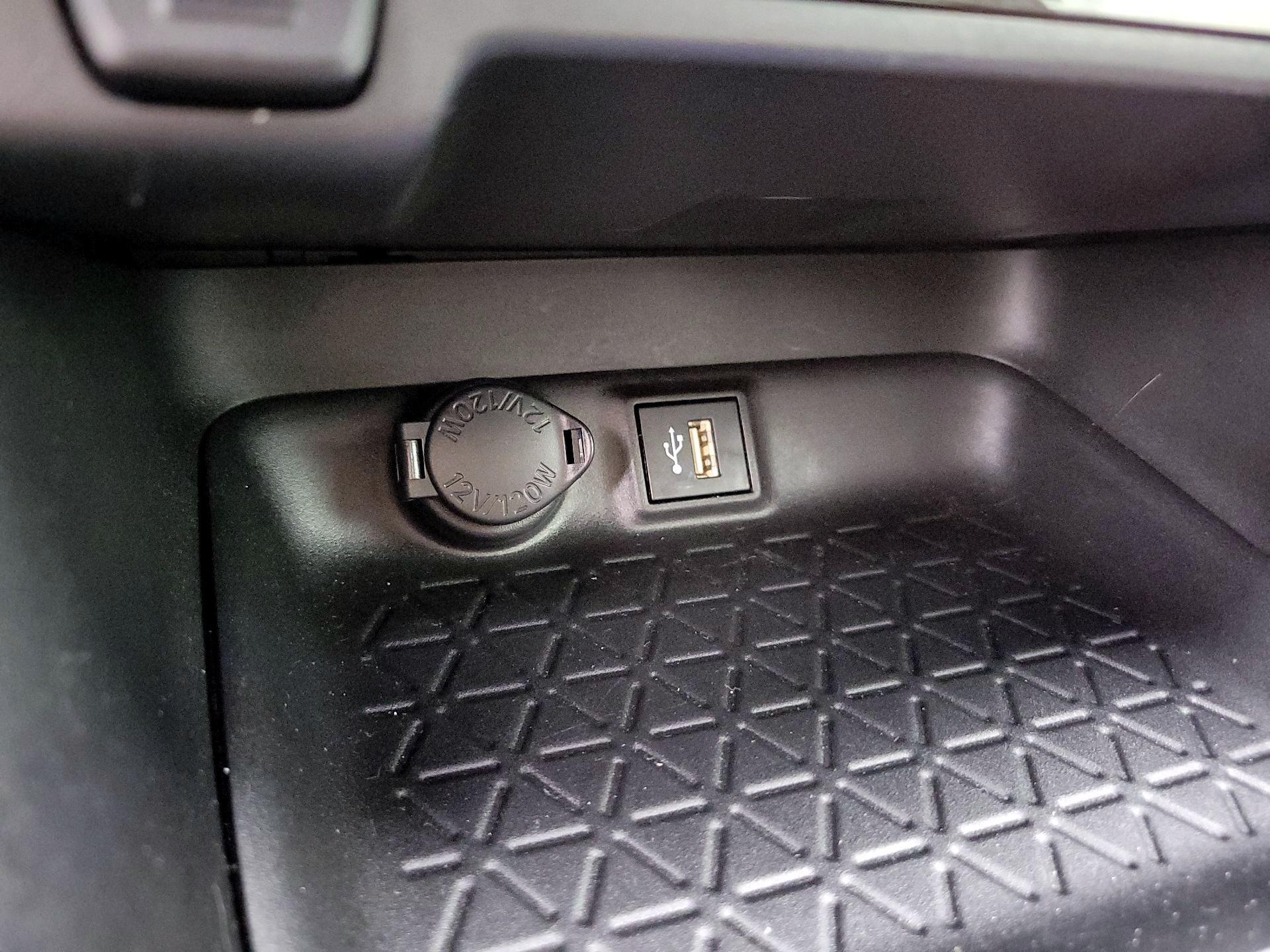 Thumbnail: 2023 Toyota RAV4 - 18