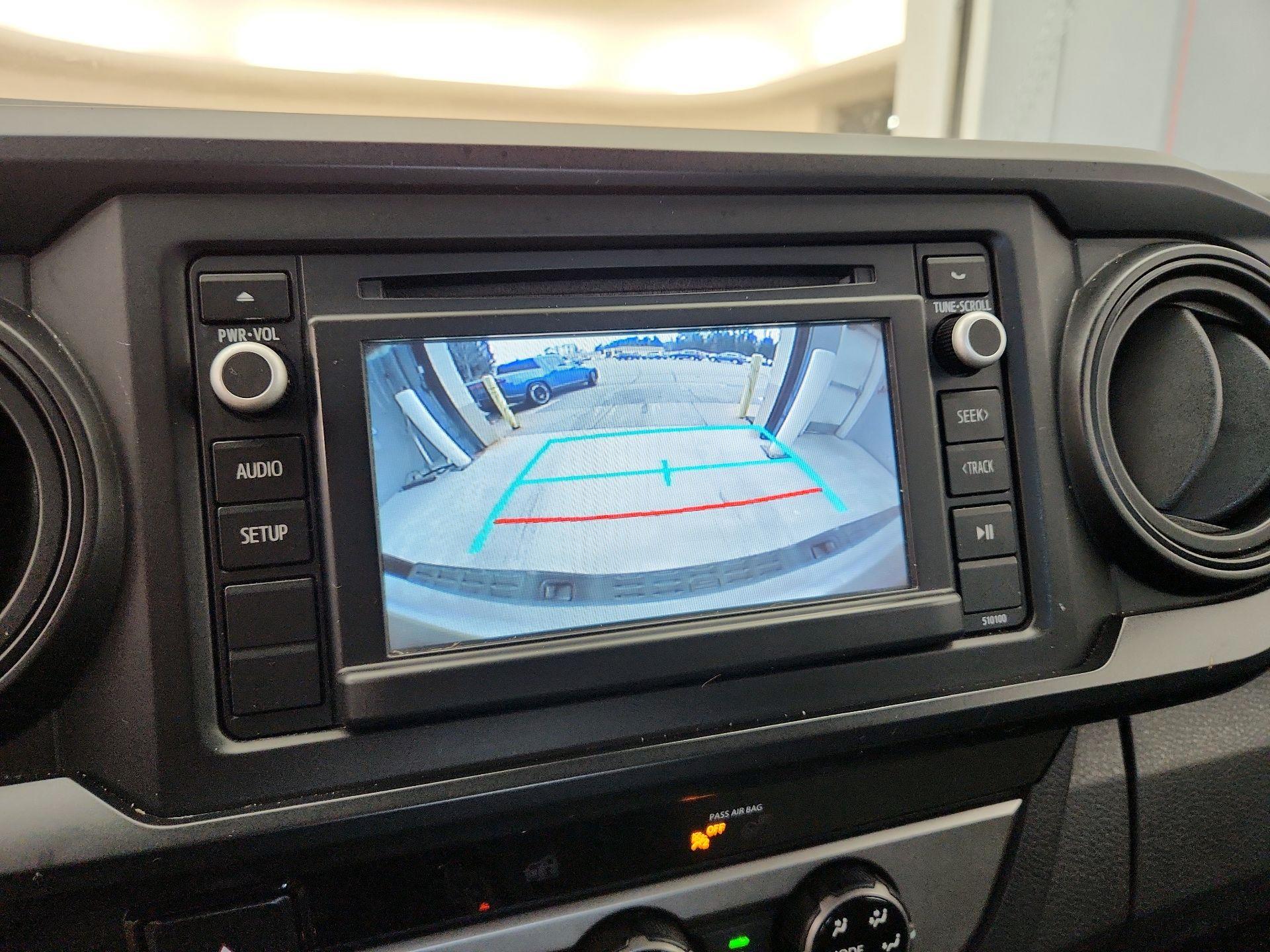 Thumbnail: 2018 Toyota Tacoma - 14