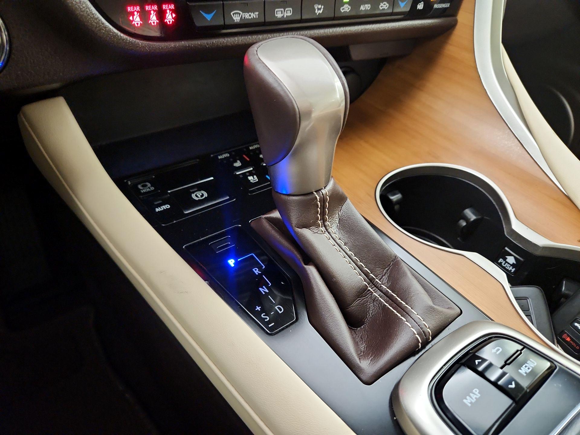 Thumbnail: 2019 Lexus RX - 18