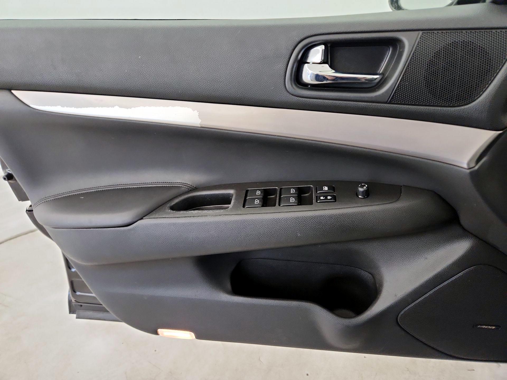 Thumbnail: 2015 INFINITI  - 12