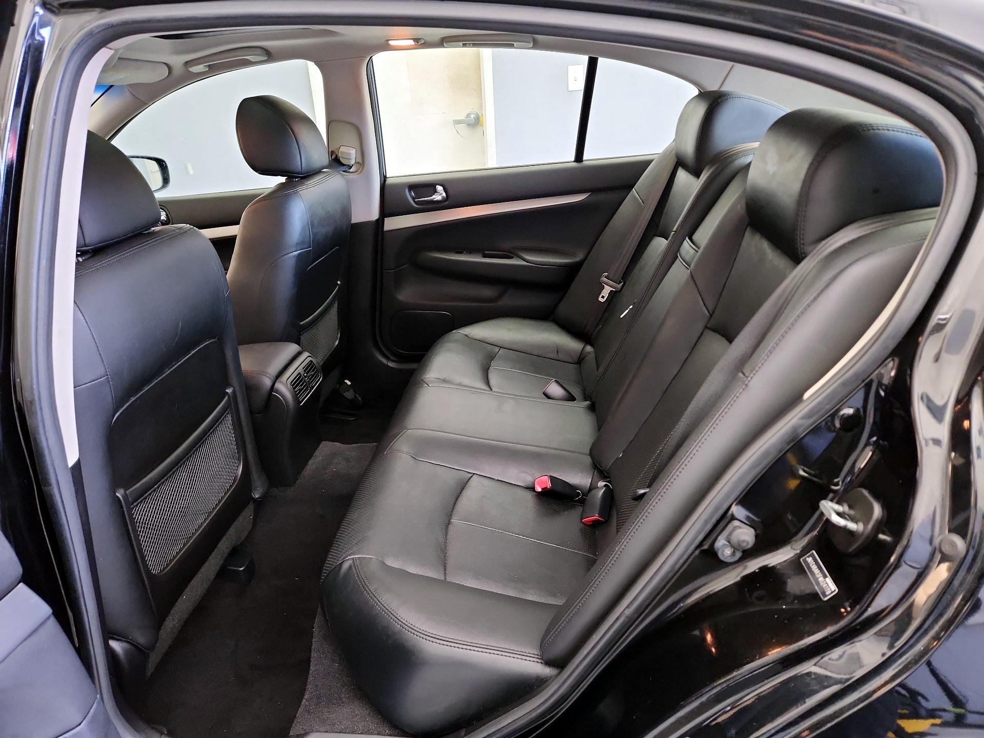 Thumbnail: 2015 INFINITI  - 19