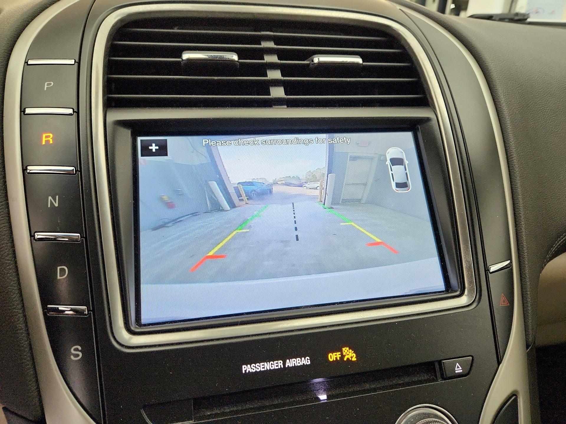 Thumbnail: 2017 Lincoln MKX - 15