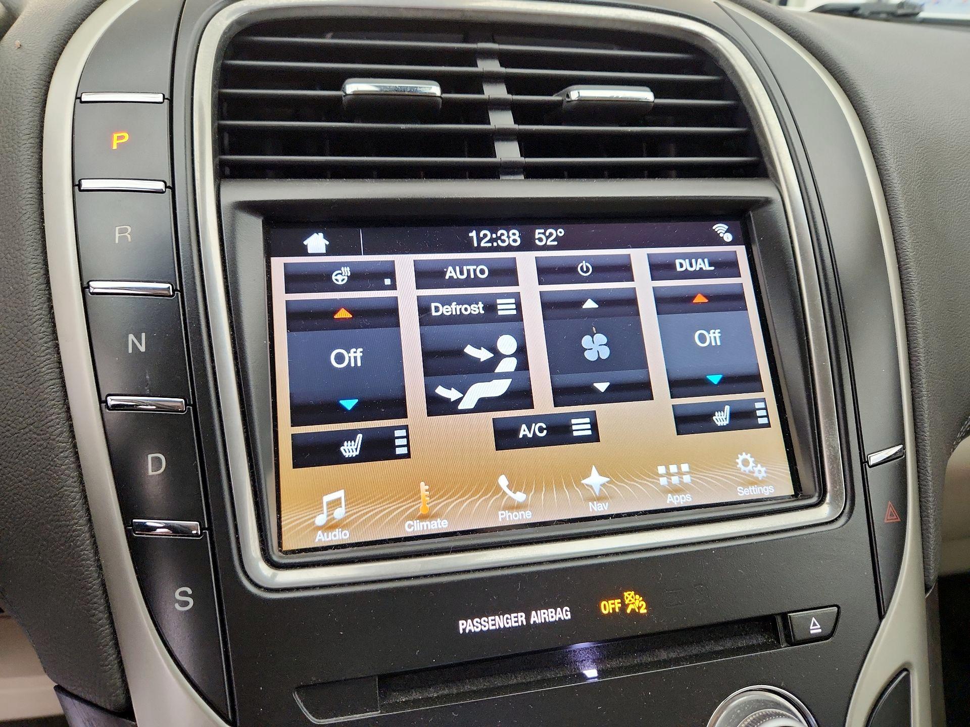 Thumbnail: 2017 Lincoln MKX - 17