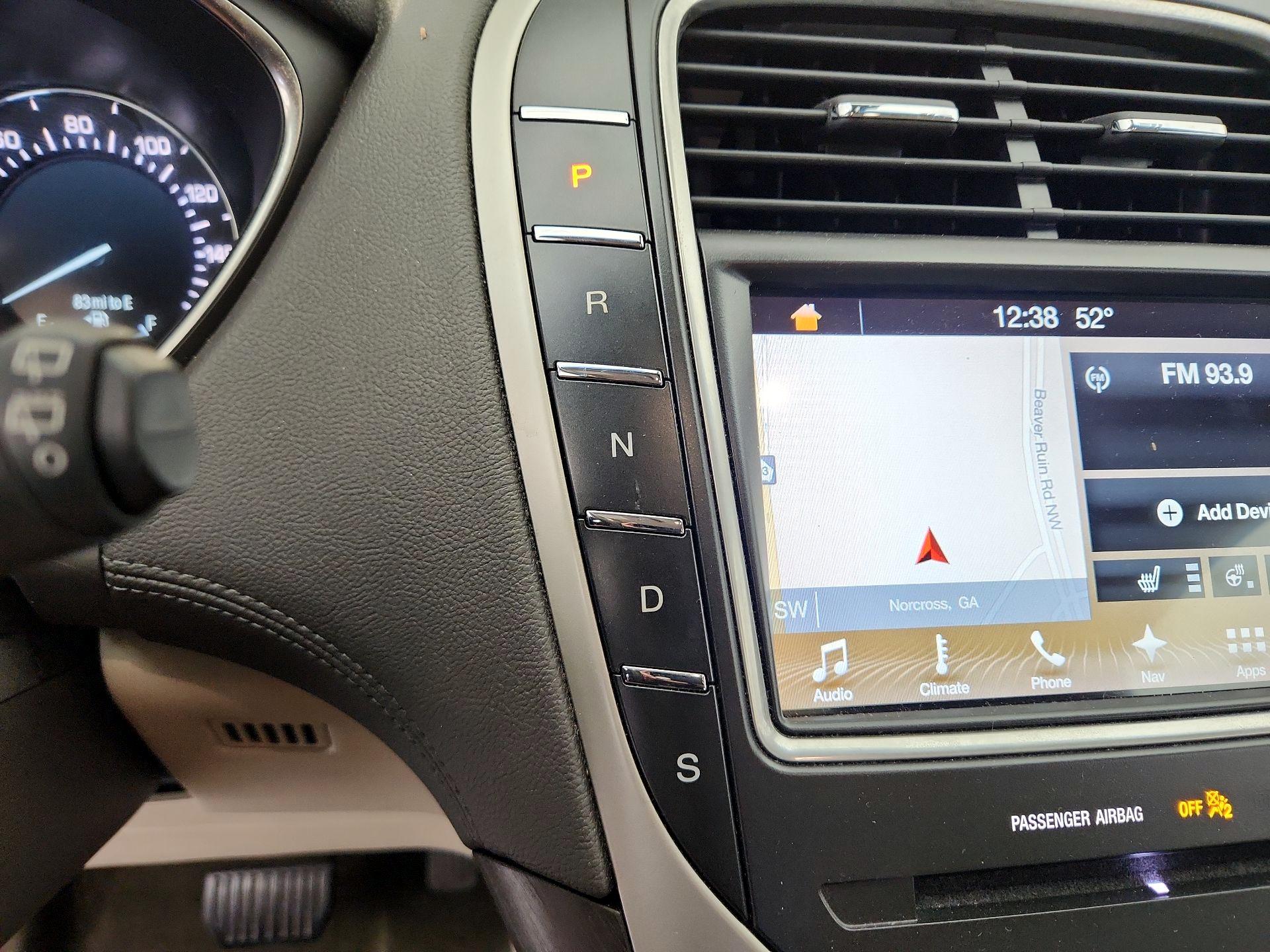 Thumbnail: 2017 Lincoln MKX - 18