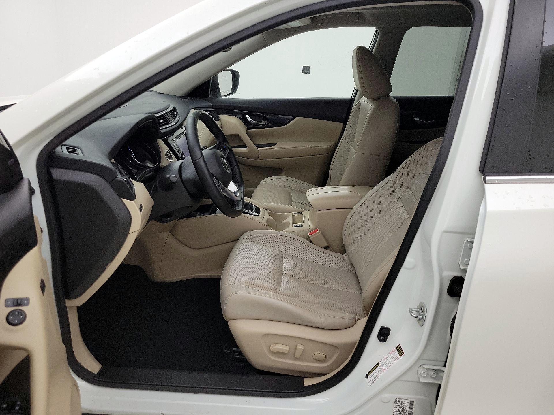 Thumbnail: 2018 Nissan Rogue - 12