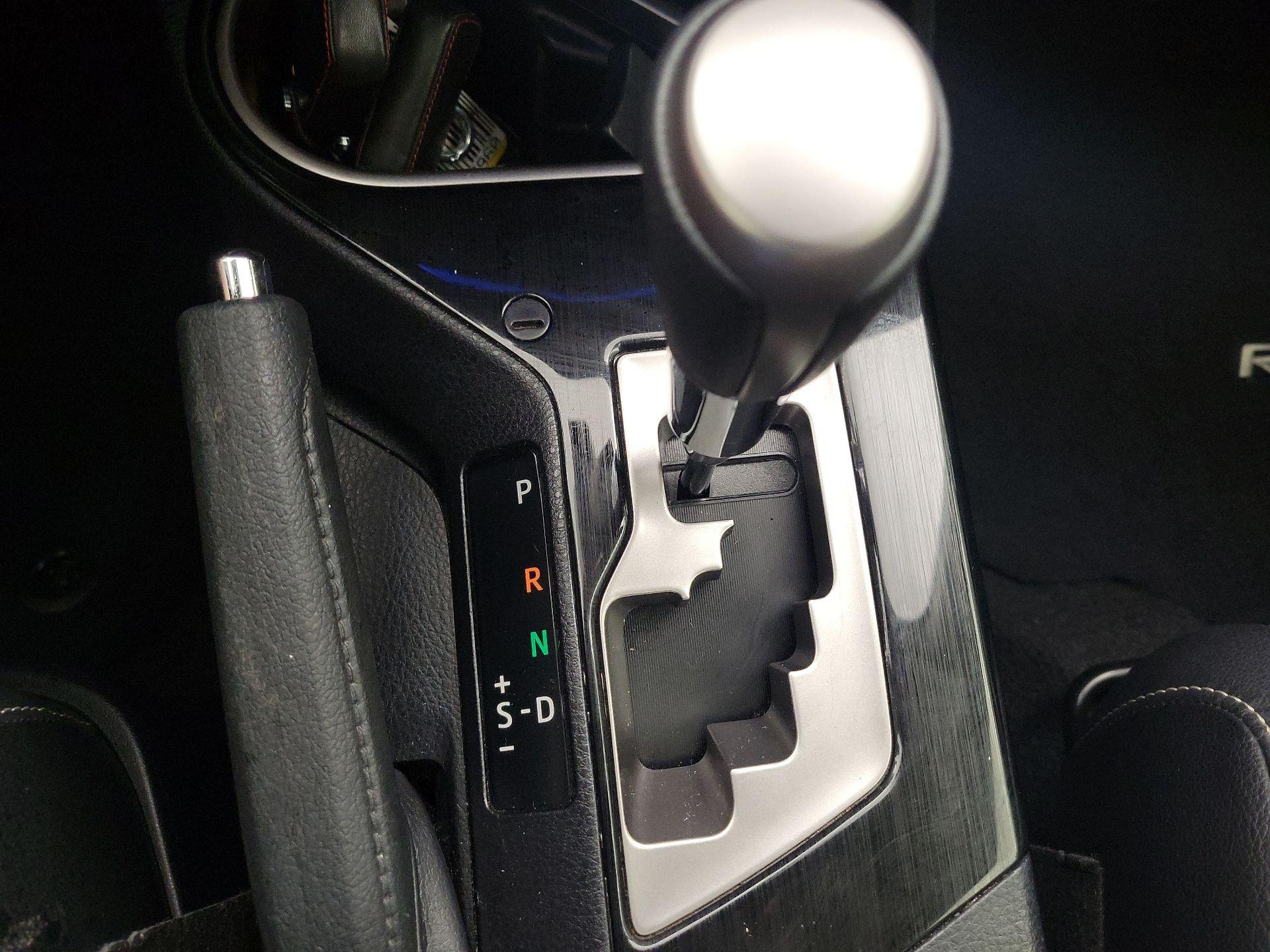 Thumbnail: 2018 Toyota RAV4 - 17