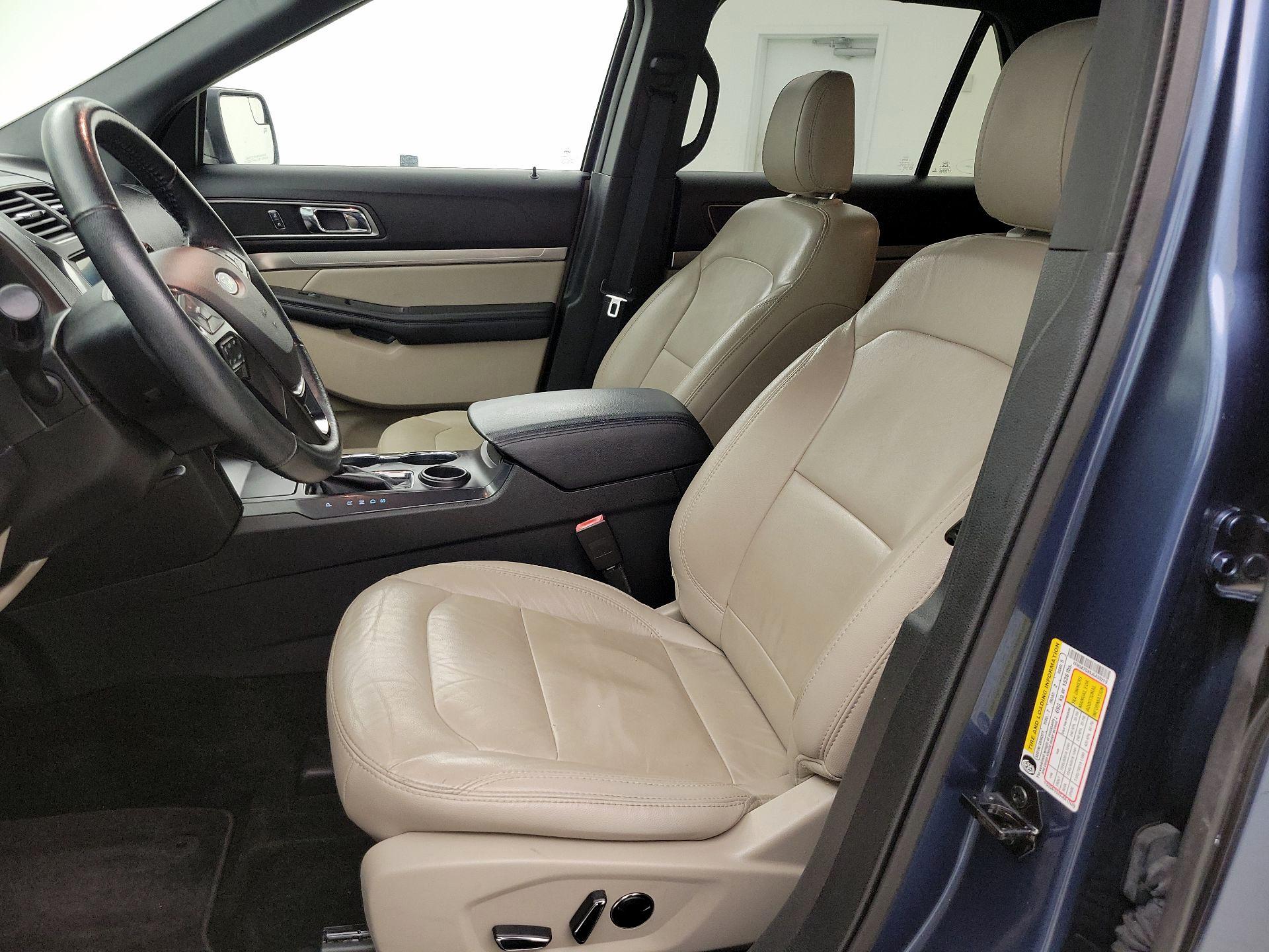 Thumbnail: 2018 Ford Explorer - 11