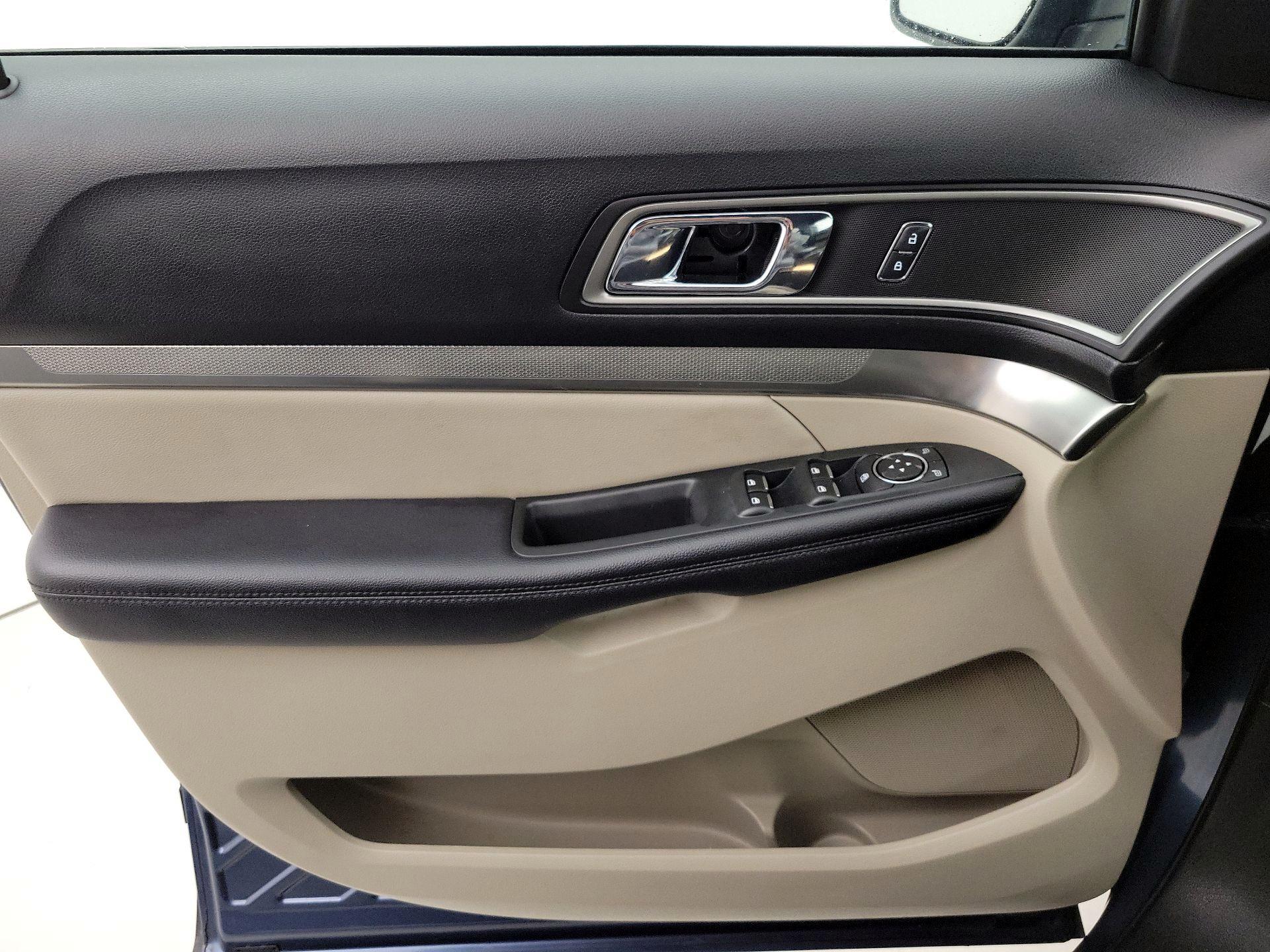 Thumbnail: 2018 Ford Explorer - 12