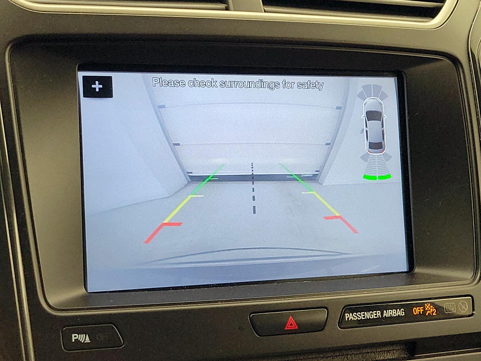 Thumbnail: 2018 Ford Explorer - 15