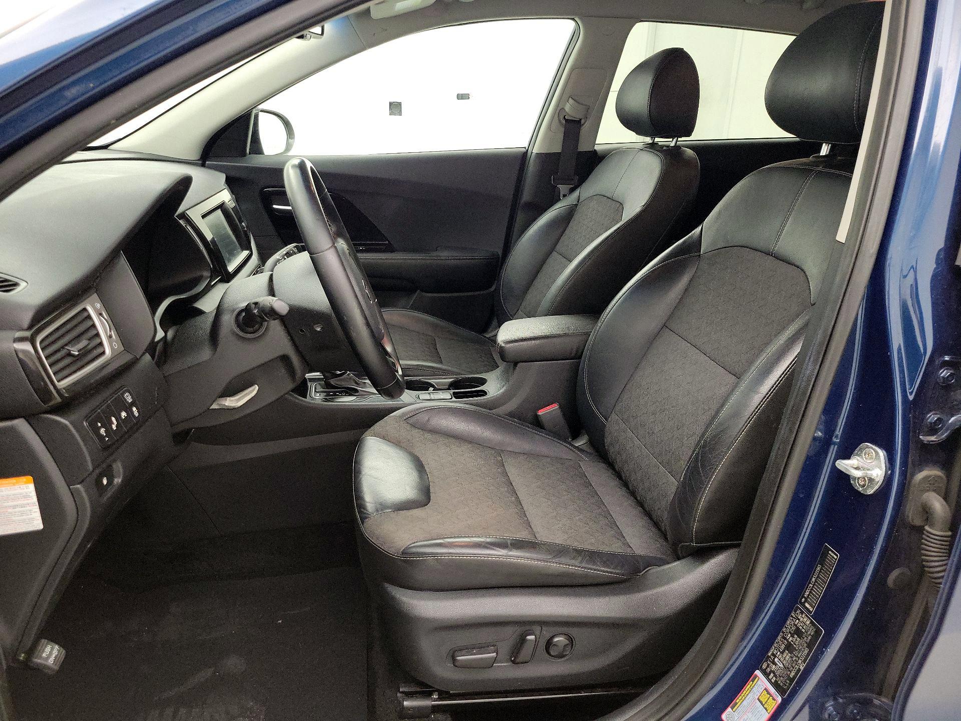 Thumbnail: 2019 Kia Niro - 11