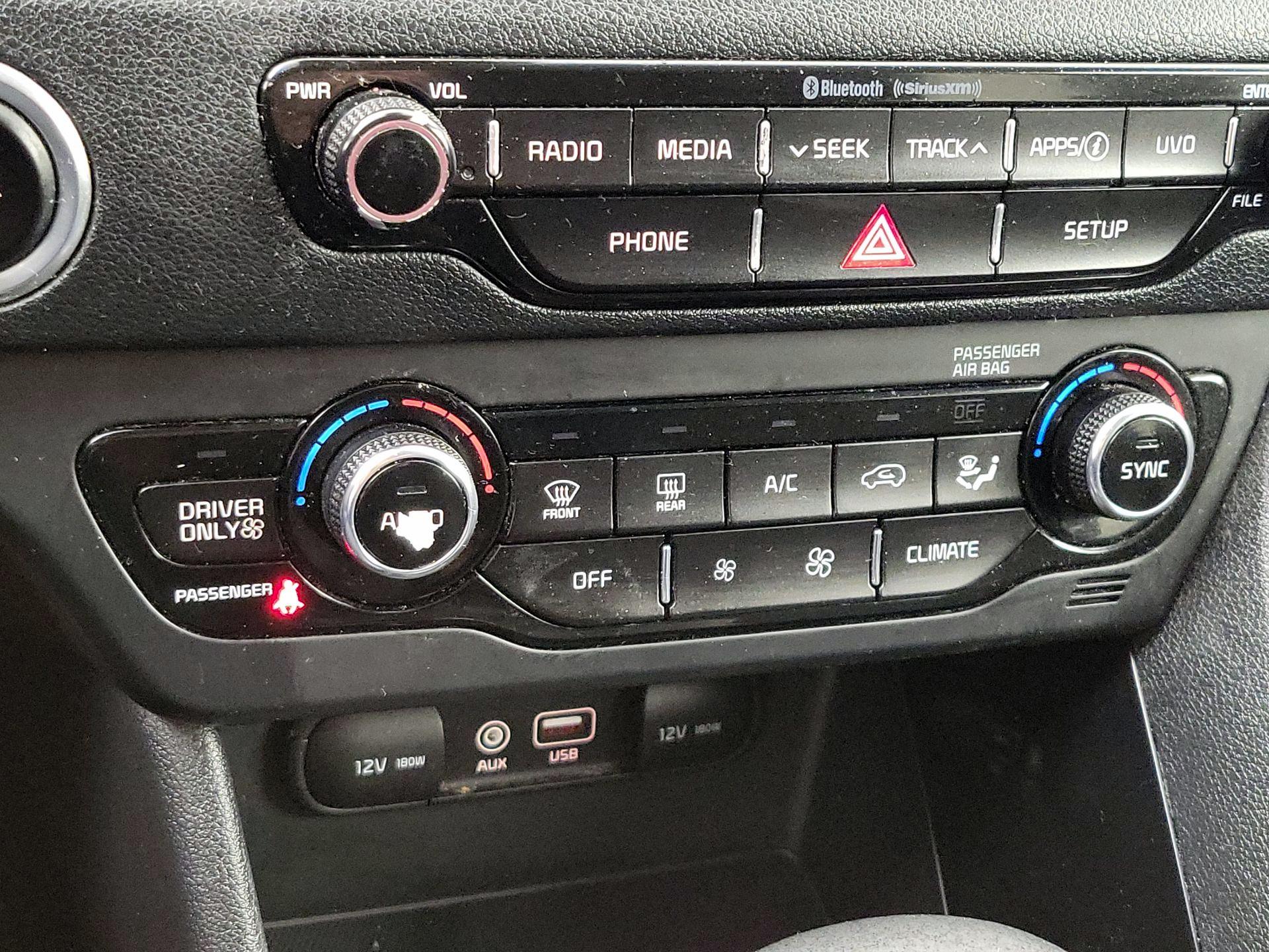 Thumbnail: 2019 Kia Niro - 16