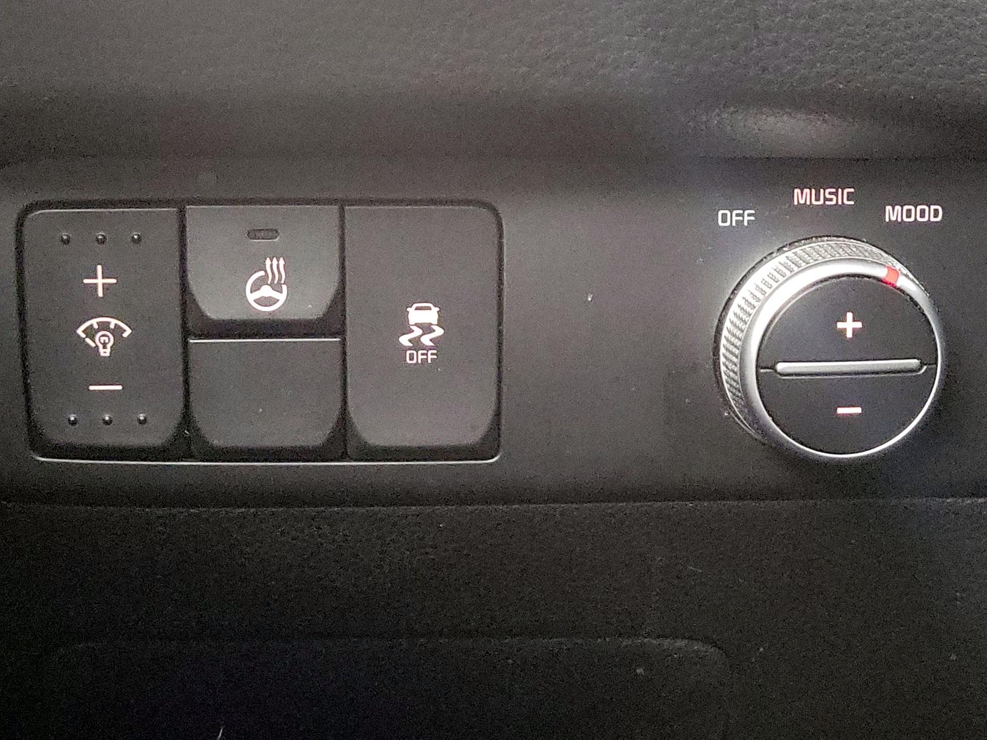 Thumbnail: 2015 Kia Soul - 13