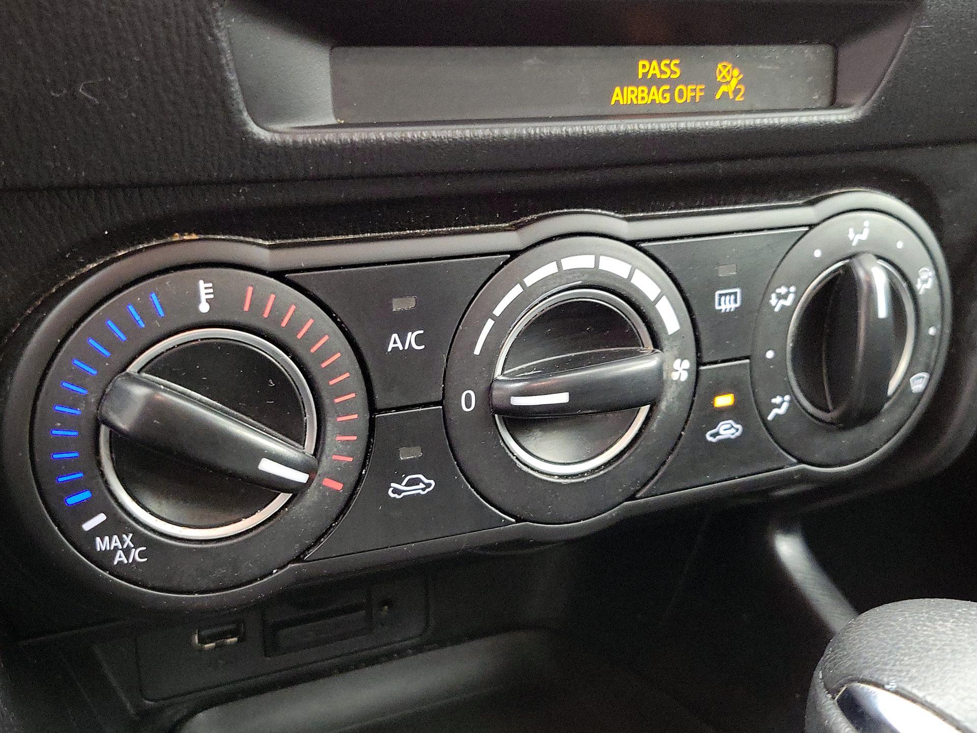 Thumbnail: 2018 Mazda Mazda3 - 16