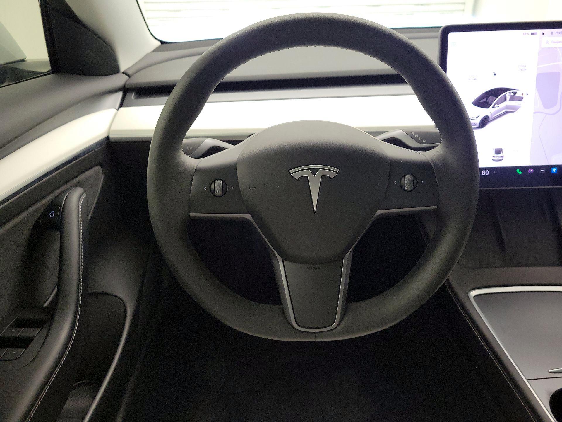 Thumbnail: 2021 Tesla Model 3 - 10