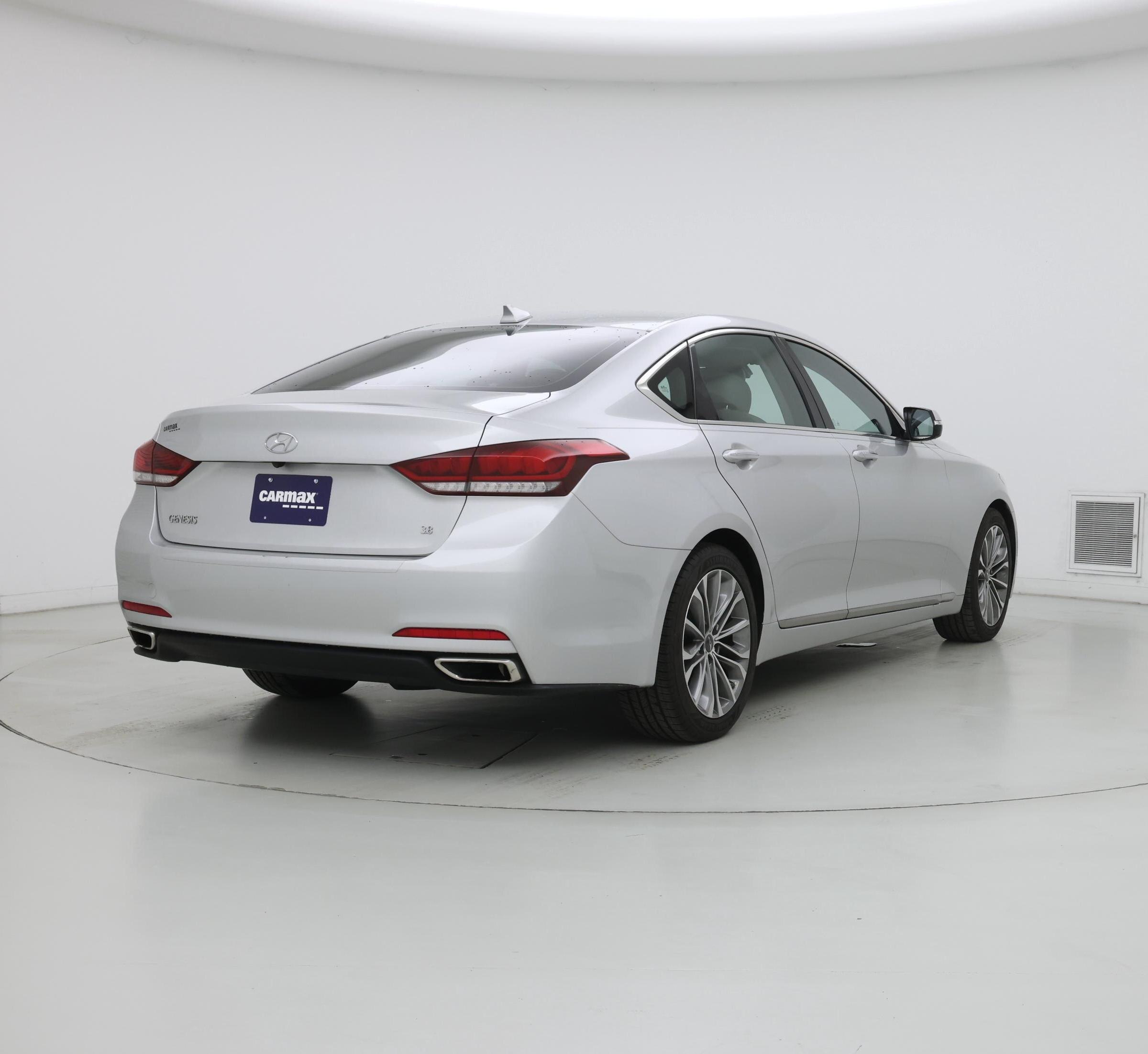 Thumbnail: 2015 Hyundai Genesis - 8