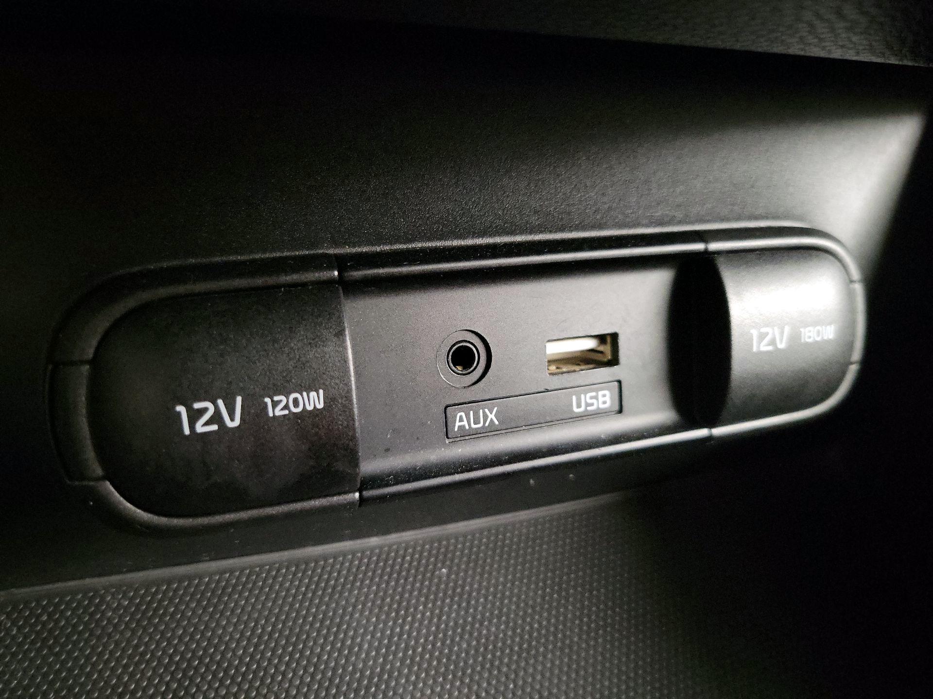 Thumbnail: 2018 Kia Soul - 17