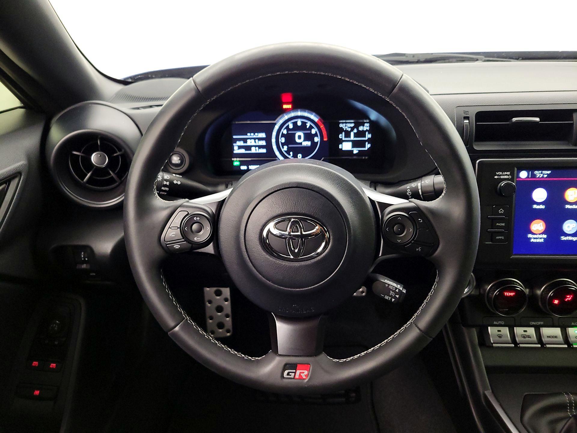 Thumbnail: 2023 Toyota GR86 - 10