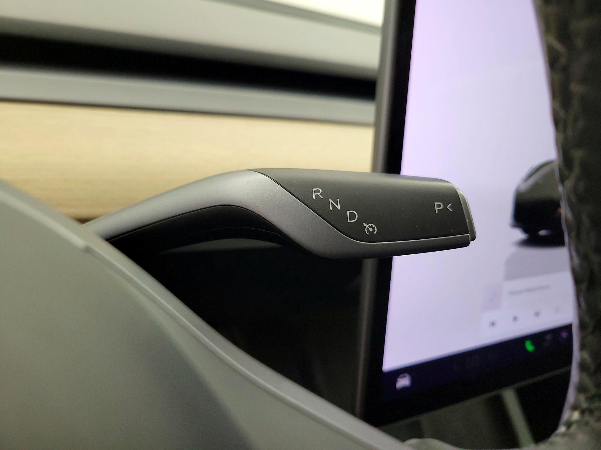 Thumbnail: 2023 Tesla Model 3 - 17