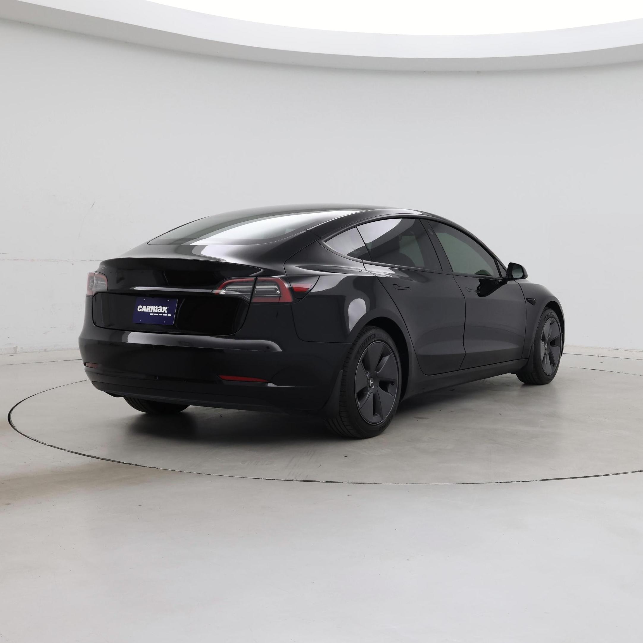 Thumbnail: 2023 Tesla Model 3 - 8