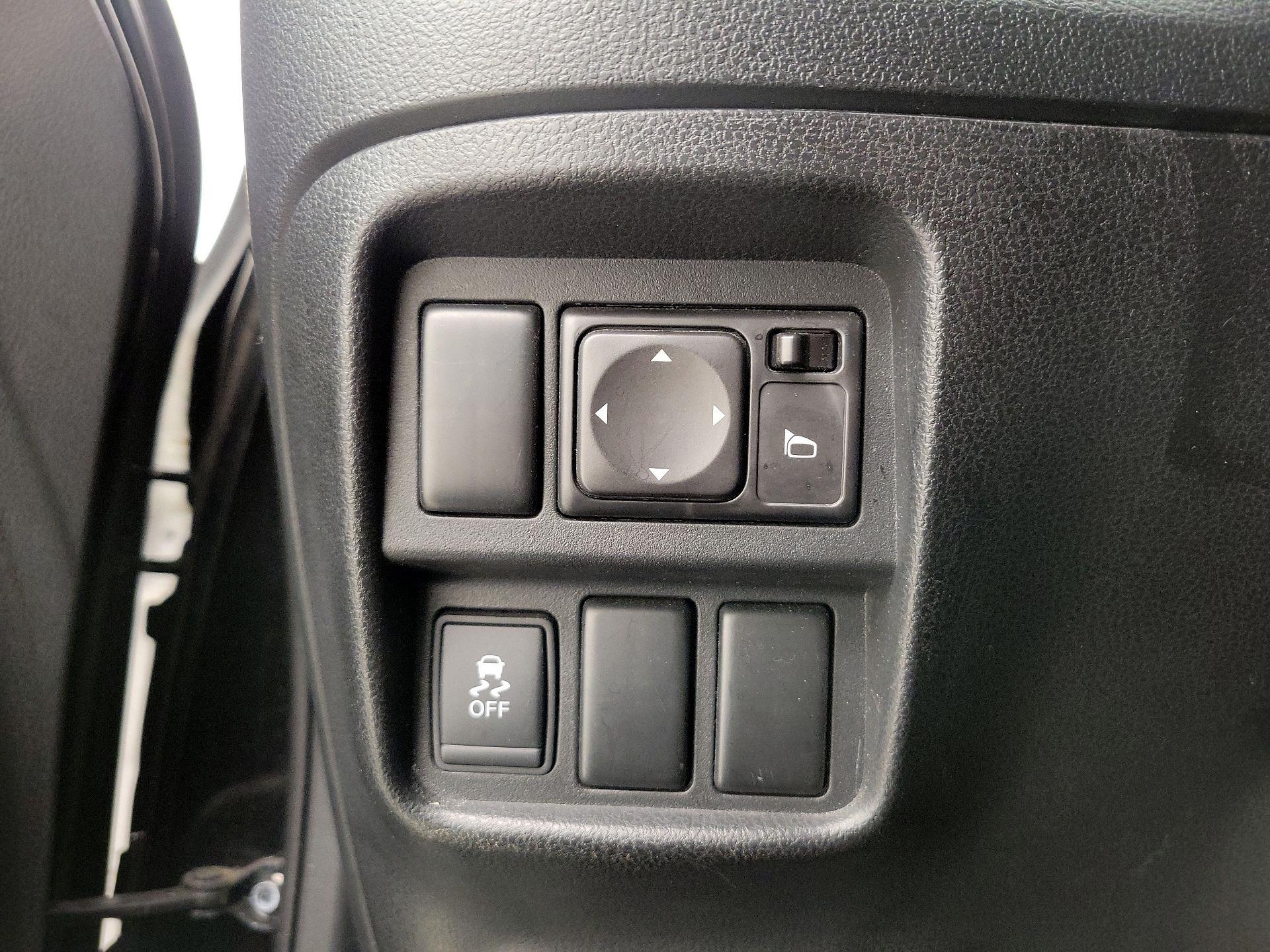 Thumbnail: 2014 Nissan Juke - 13