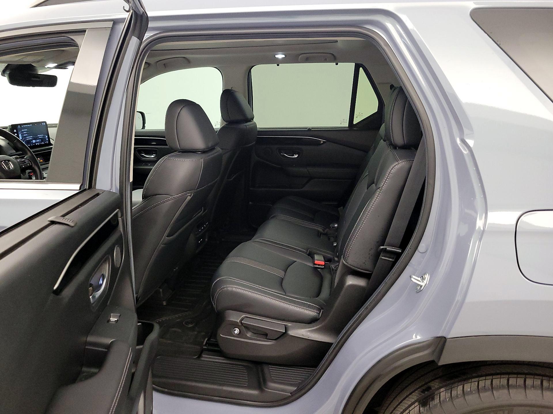 Thumbnail: 2025 Honda Pilot - 20