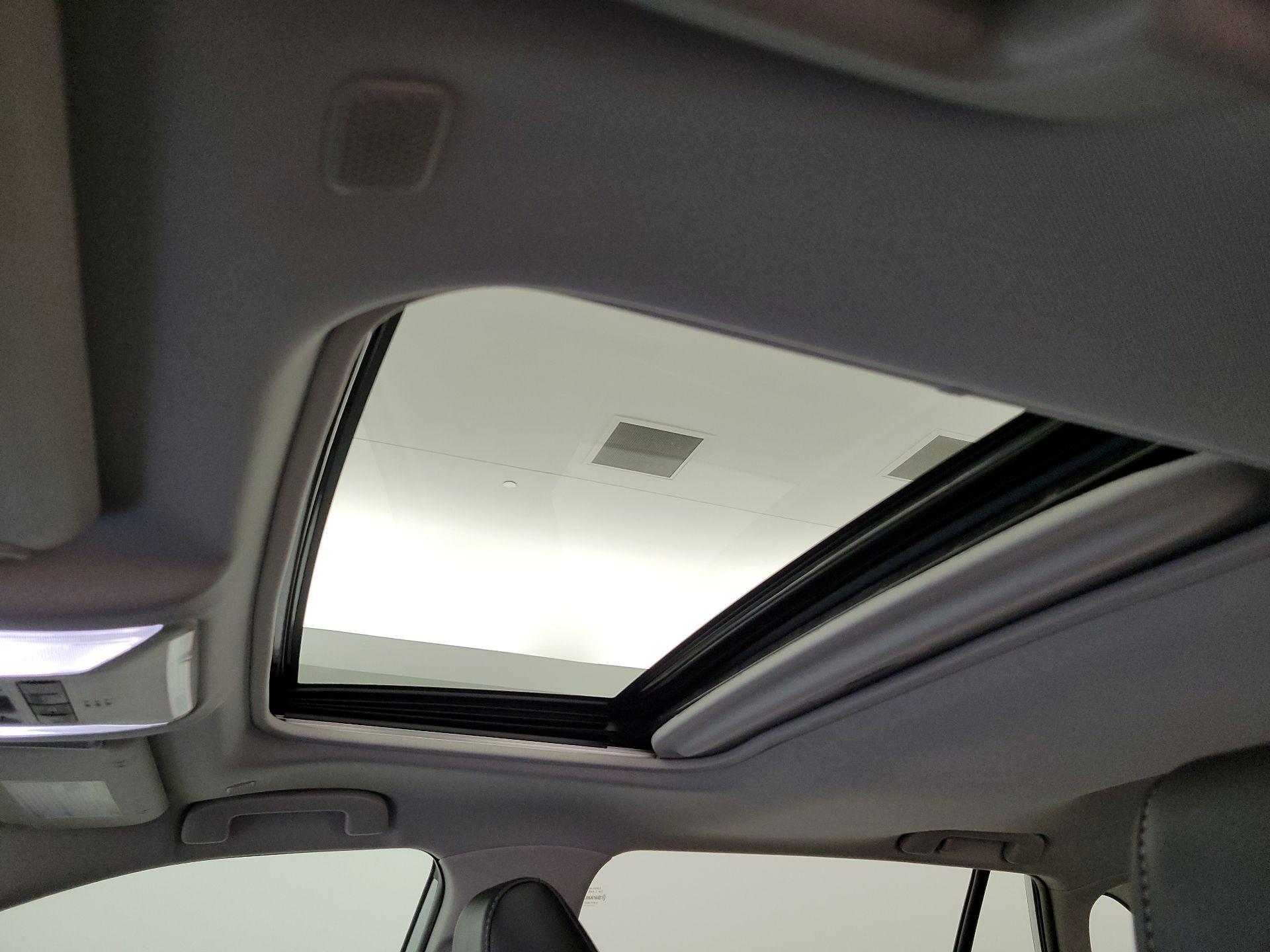 Thumbnail: 2023 Toyota RAV4 - 19