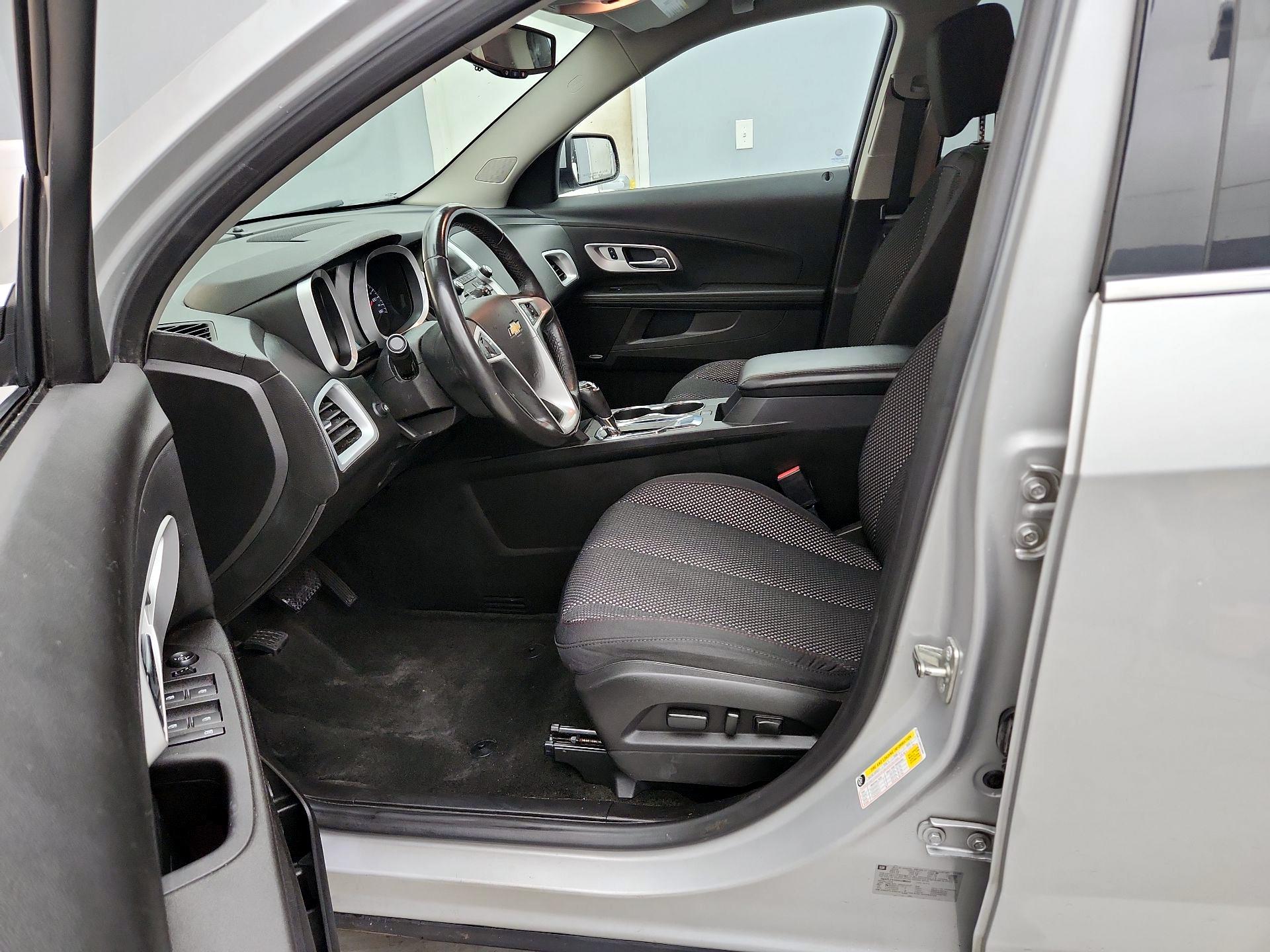 Thumbnail: 2017 Chevrolet Equinox - 11