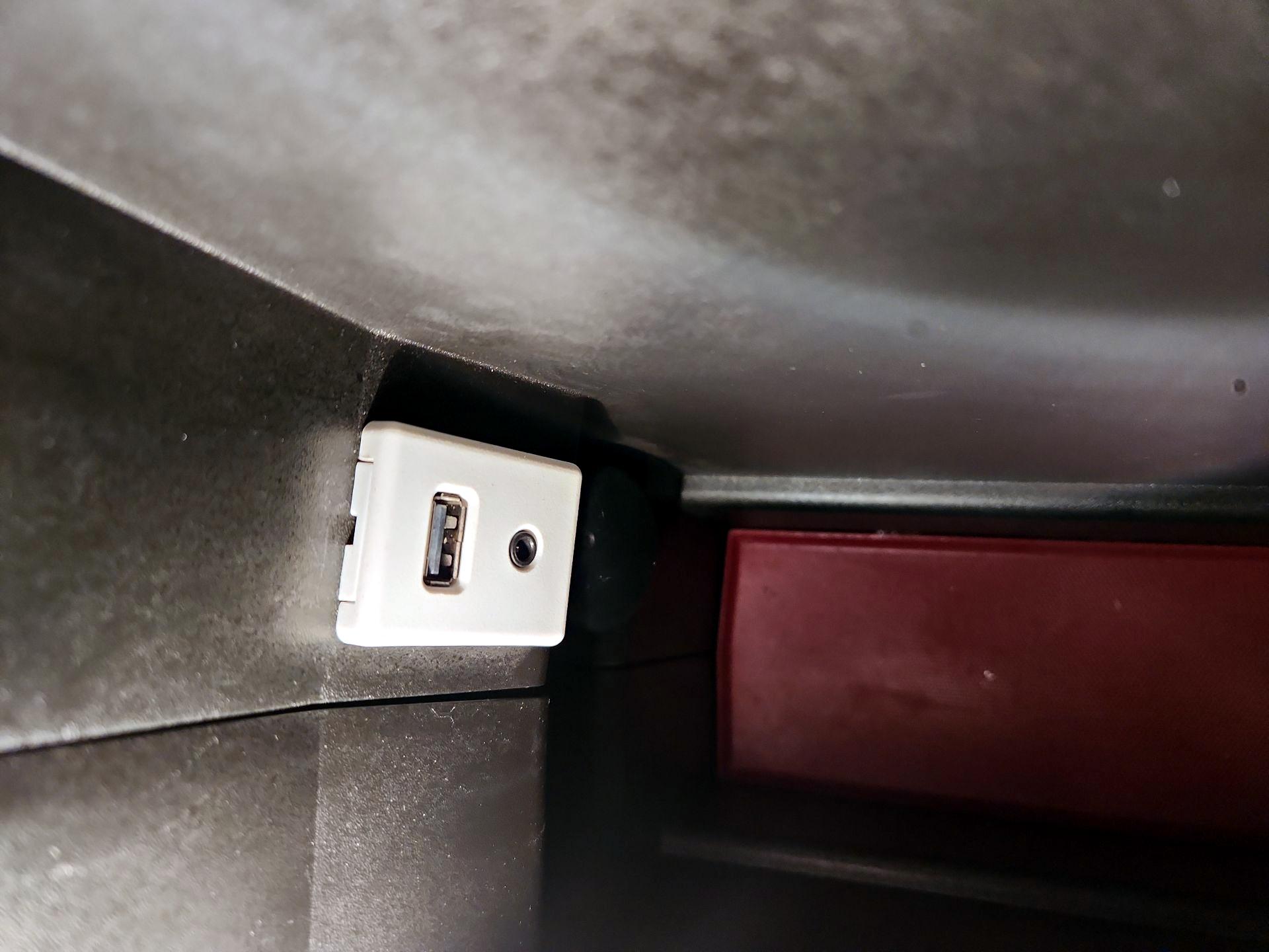 Thumbnail: 2017 Chevrolet Equinox - 17