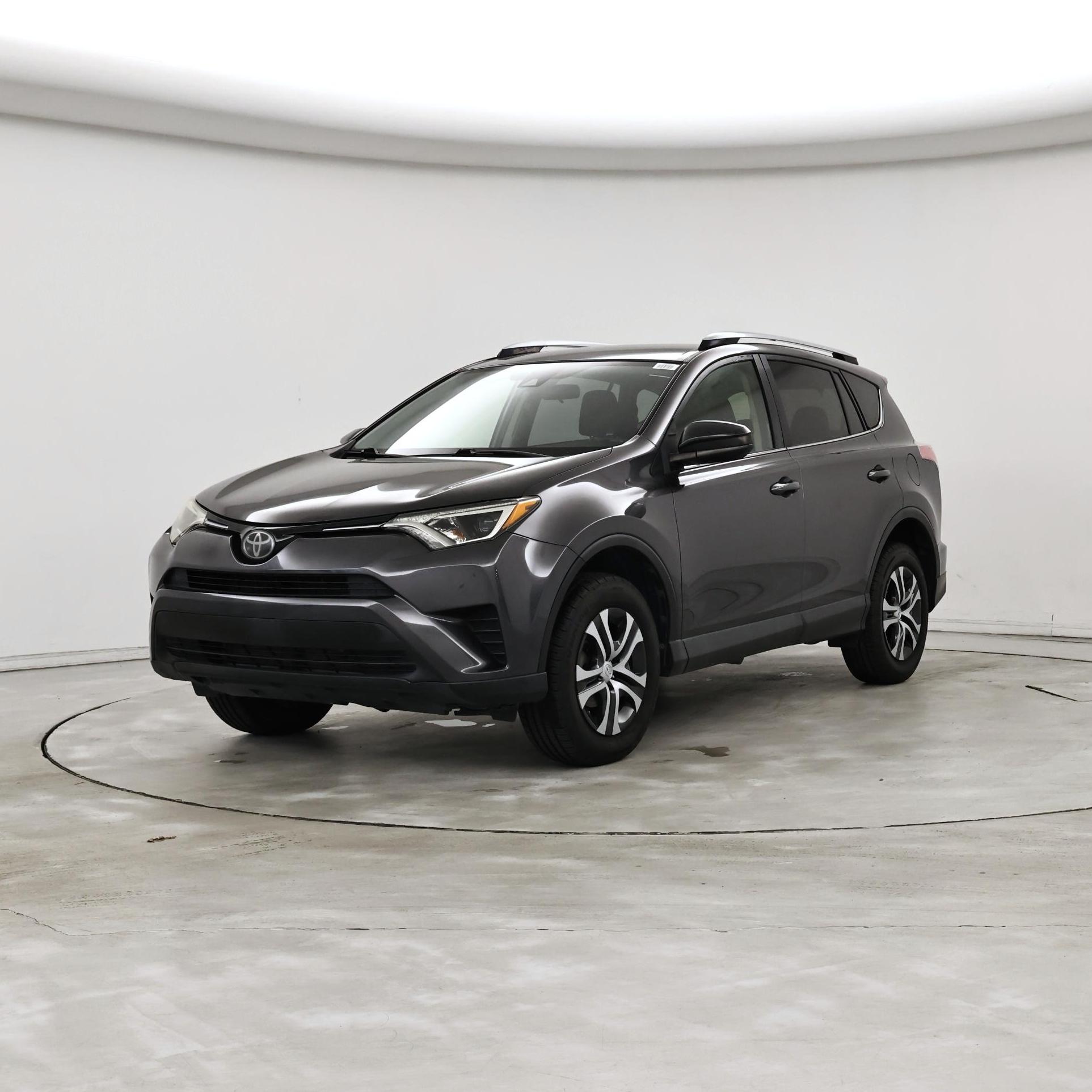 Thumbnail: 2018 Toyota RAV4 - 4