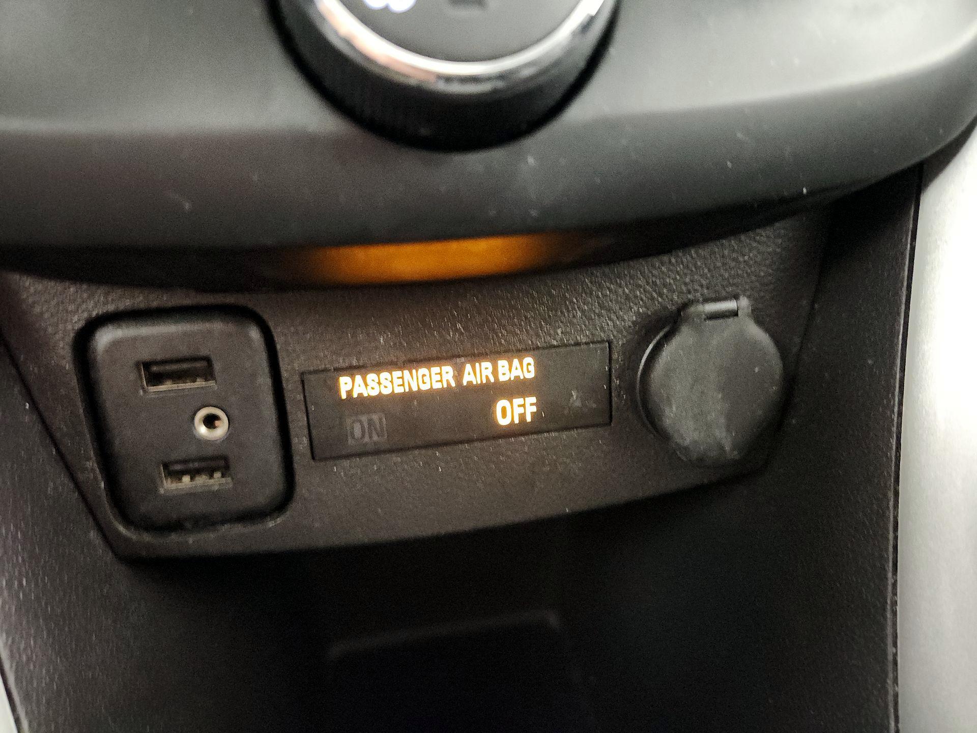 Thumbnail: 2018 Chevrolet Trax - 18