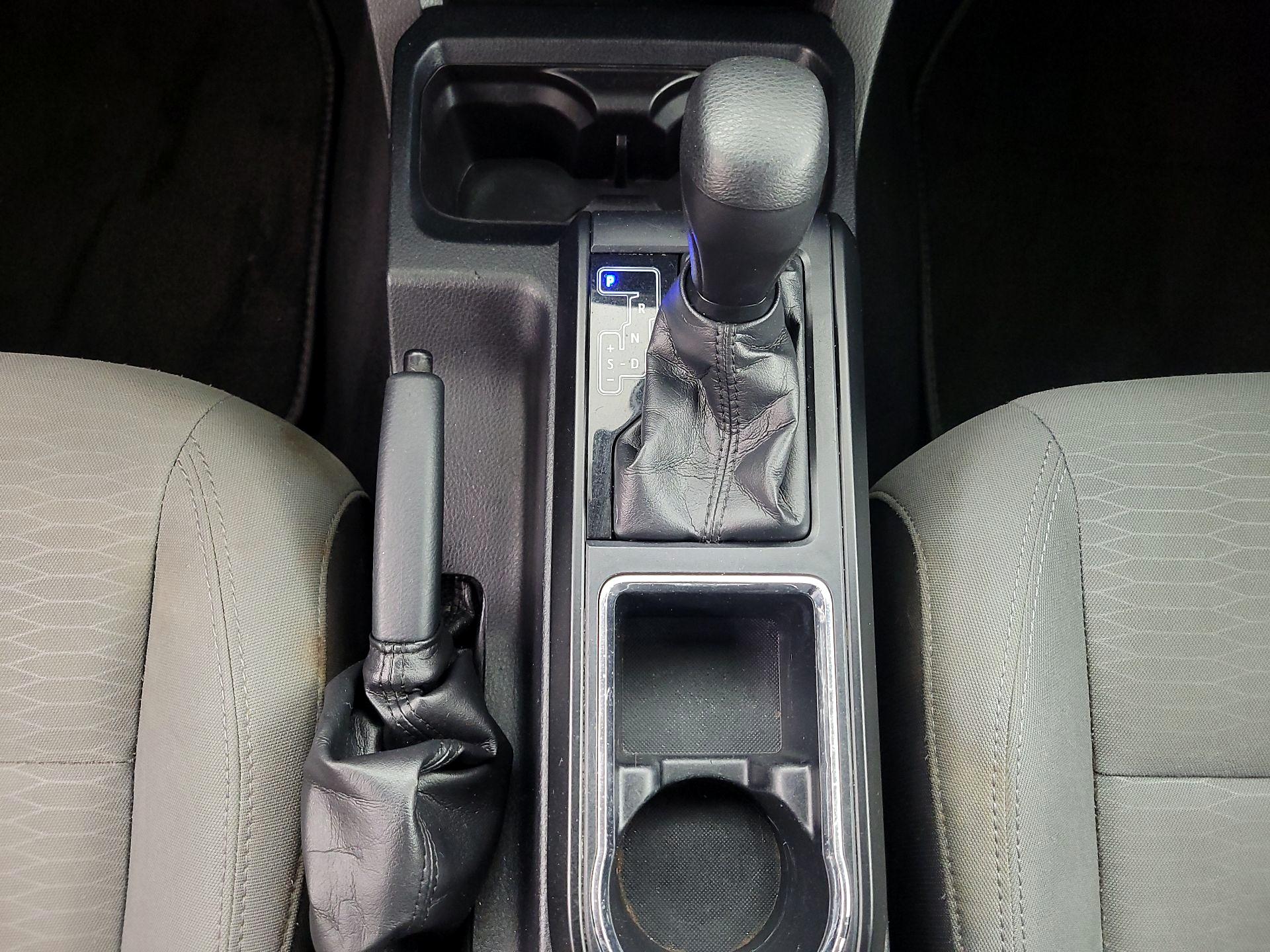 Thumbnail: 2018 Toyota Tacoma - 17