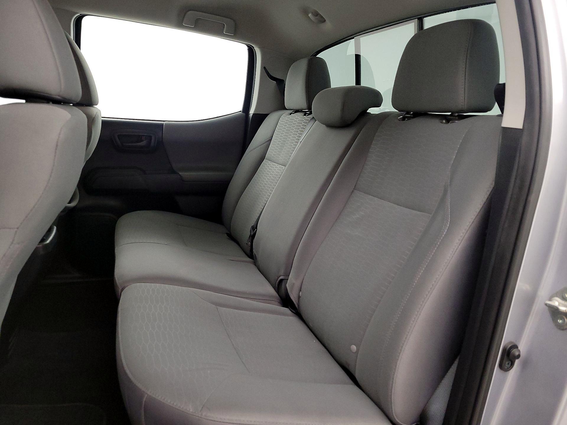 Thumbnail: 2018 Toyota Tacoma - 19