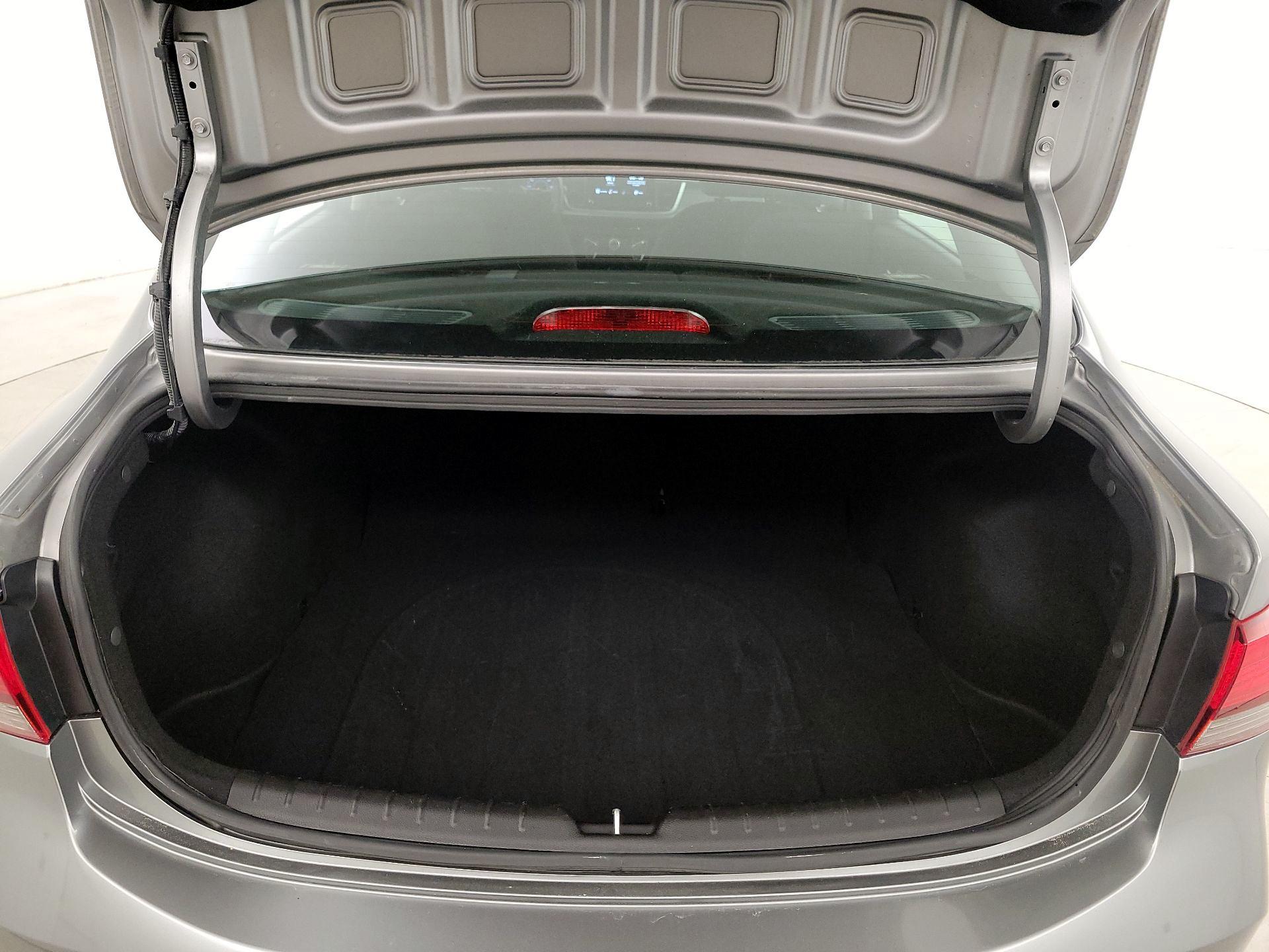 Thumbnail: 2021 Kia Rio - 20