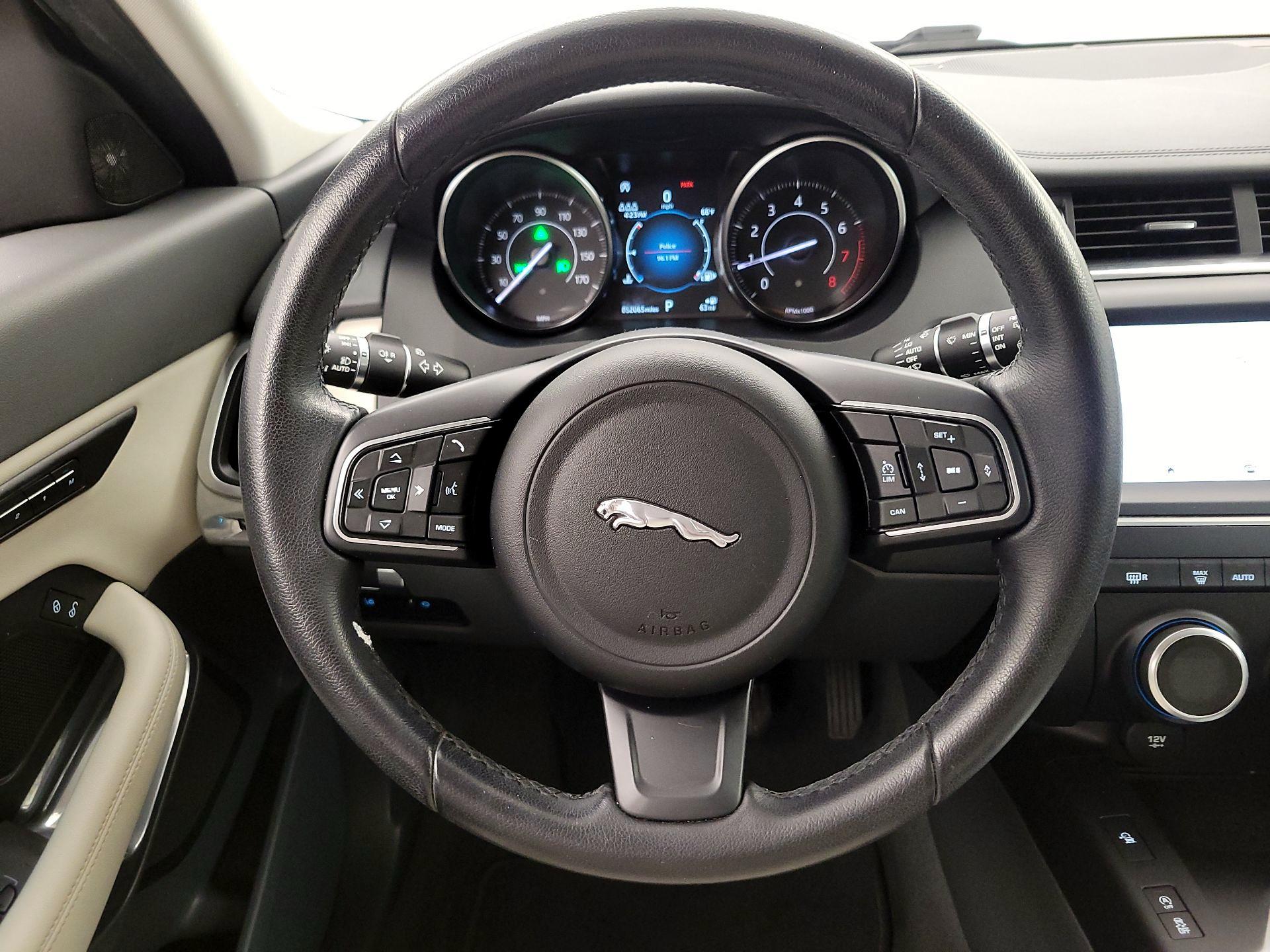 Thumbnail: 2020 Jaguar E-Pace - 10