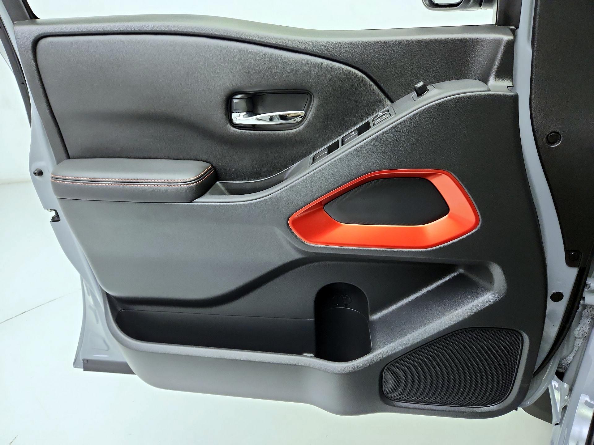 Thumbnail: 2025 Nissan Frontier - 12