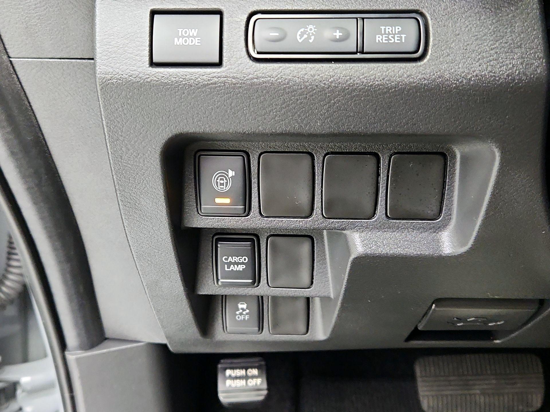 Thumbnail: 2025 Nissan Frontier - 13