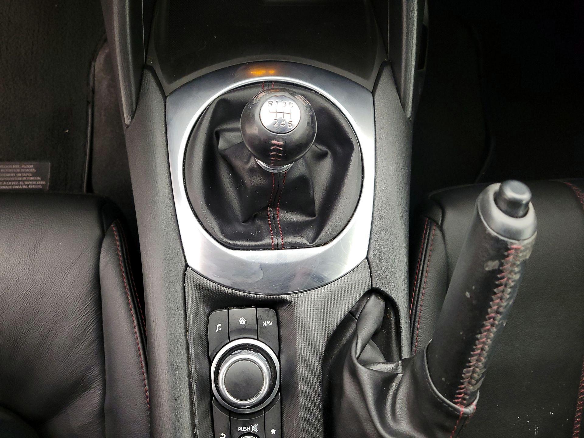 Thumbnail: 2017 Mazda MX-5 Miata - 17