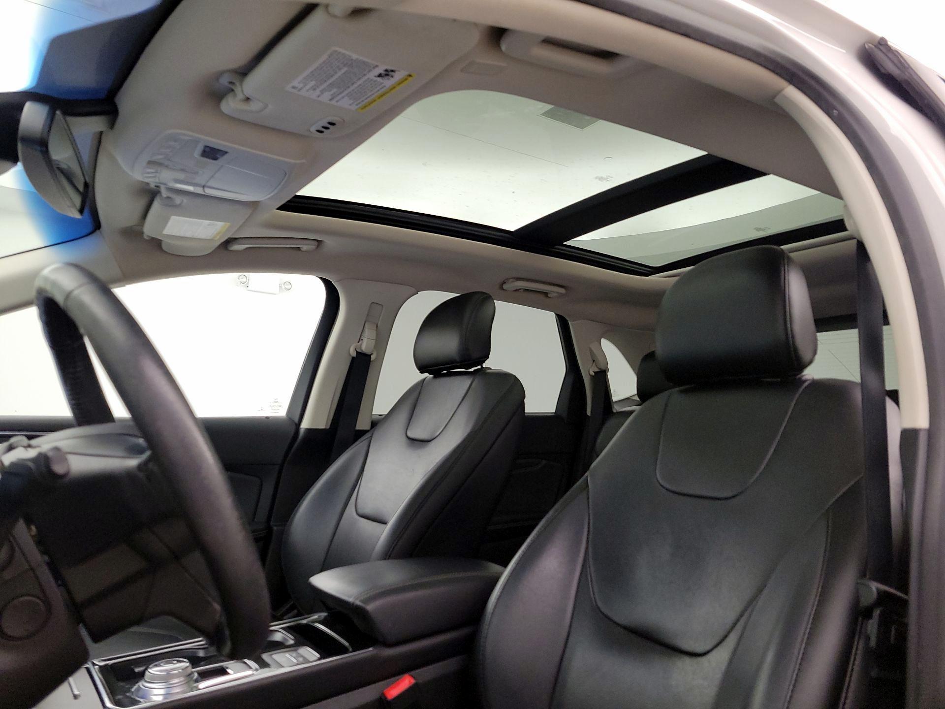 Thumbnail: 2019 Ford Edge - 20