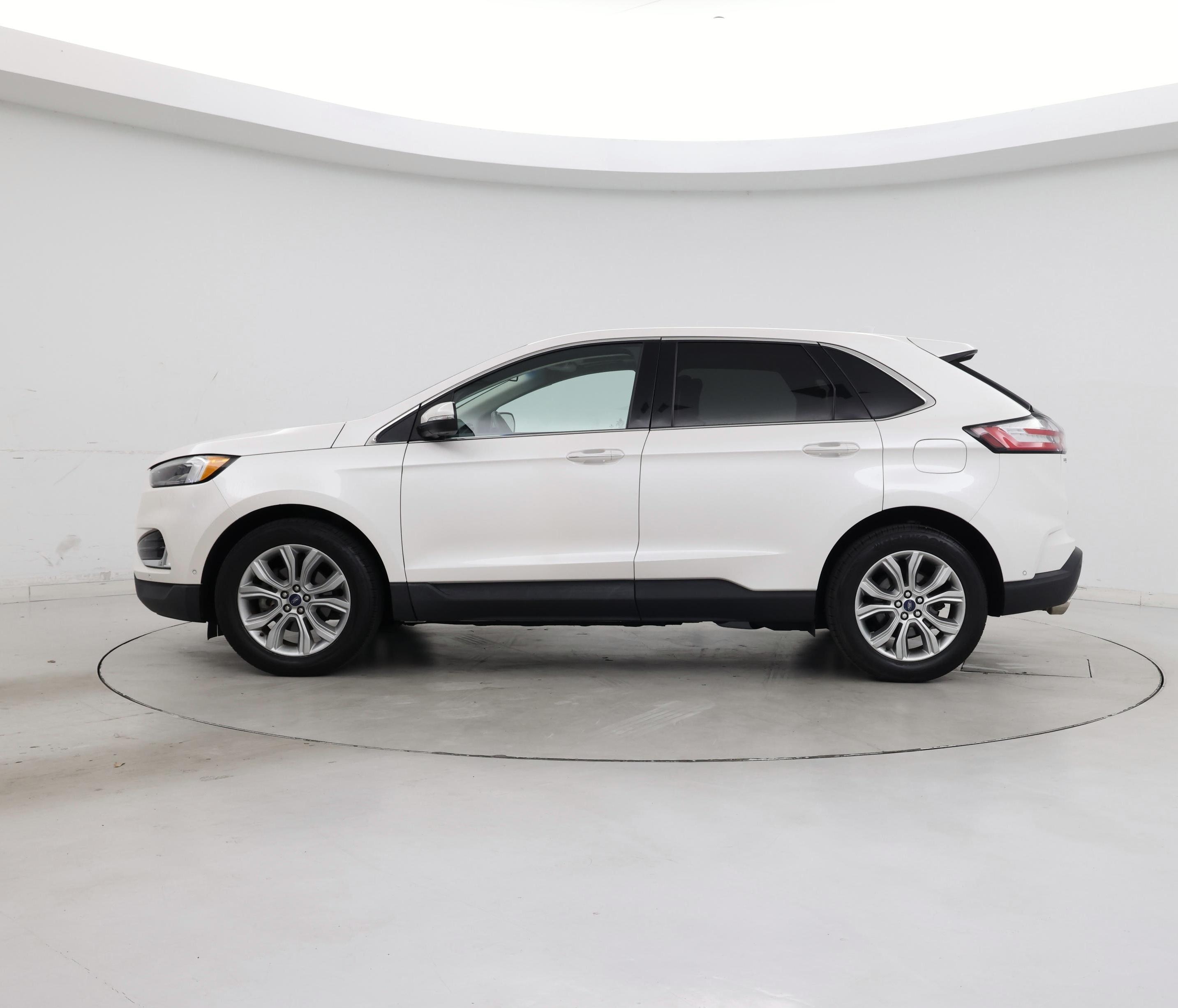 Thumbnail: 2019 Ford Edge - 3