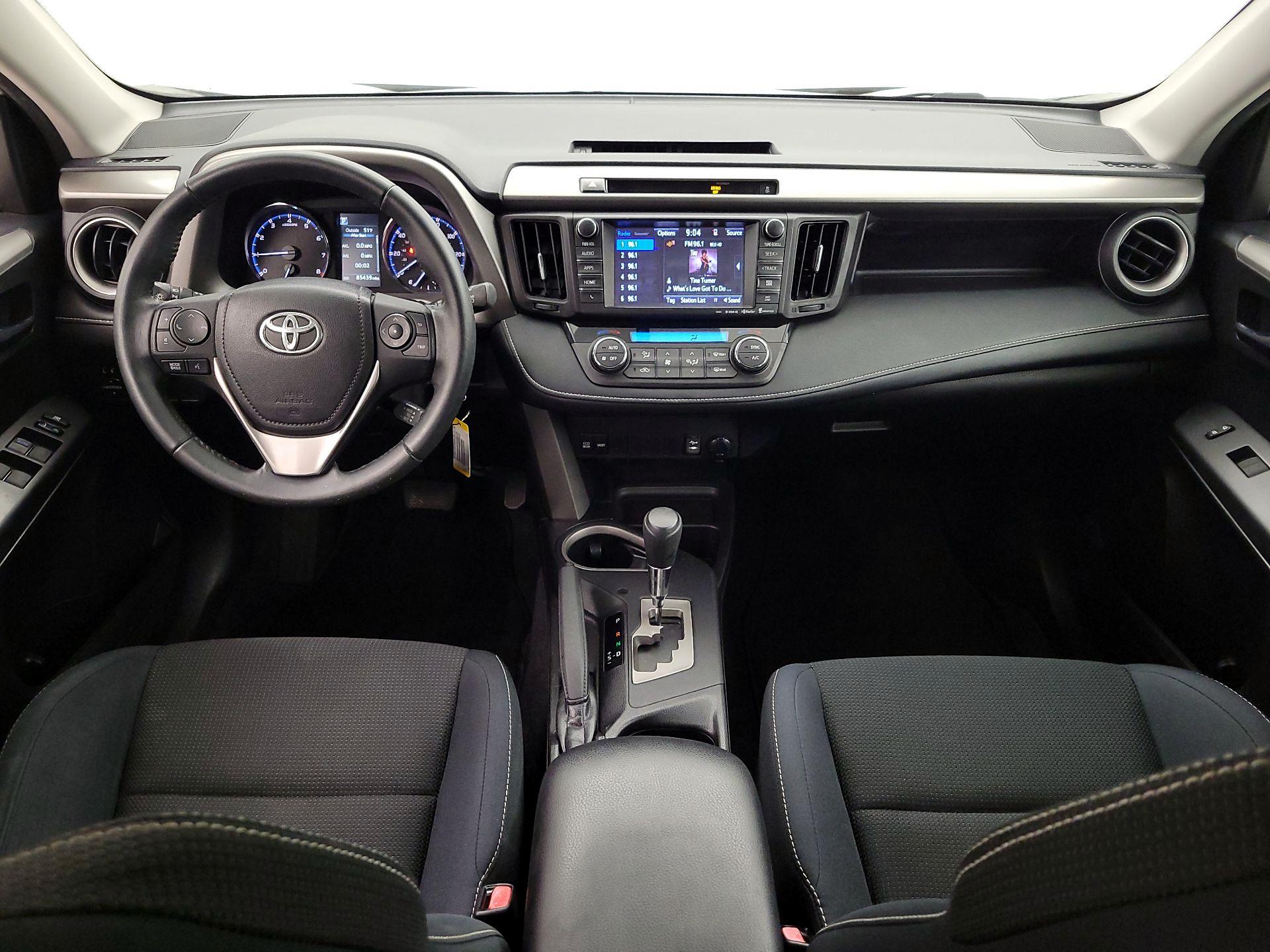 Thumbnail: 2016 Toyota RAV4 - 9