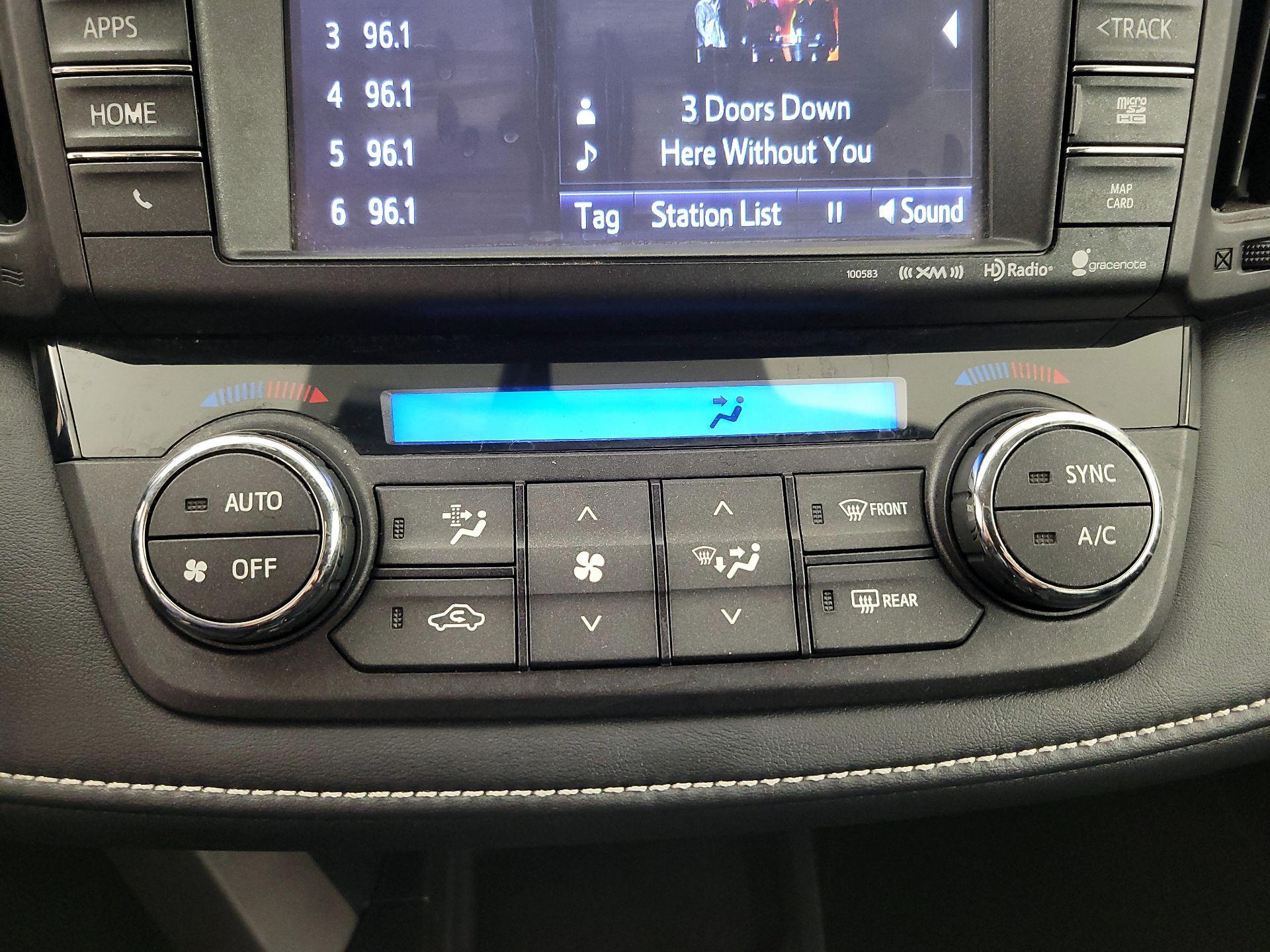 Thumbnail: 2016 Toyota RAV4 - 16