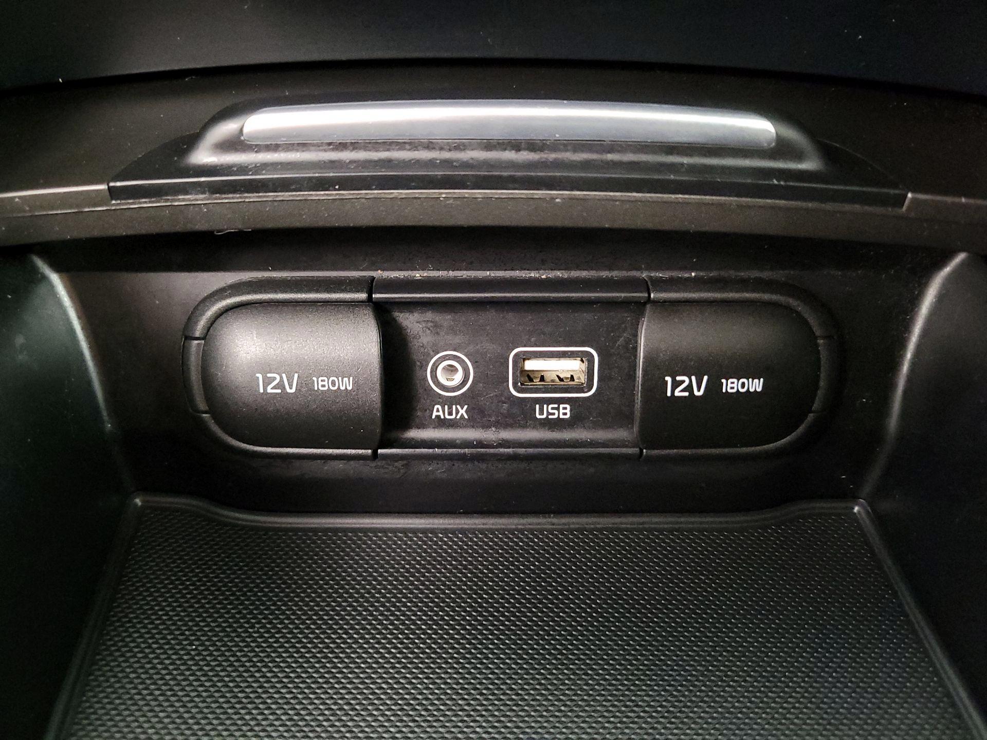 Thumbnail: 2019 Kia Optima - 18