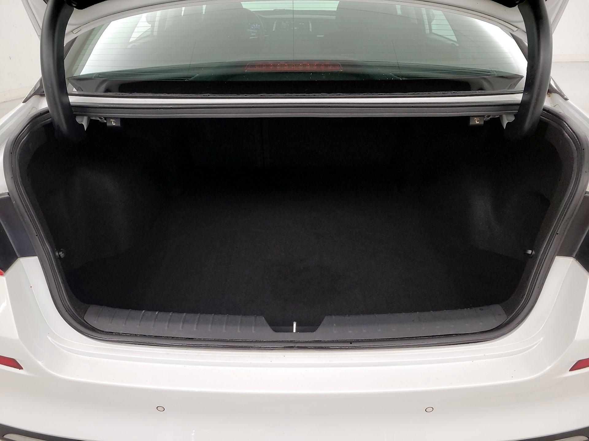 Thumbnail: 2019 Kia Optima - 20