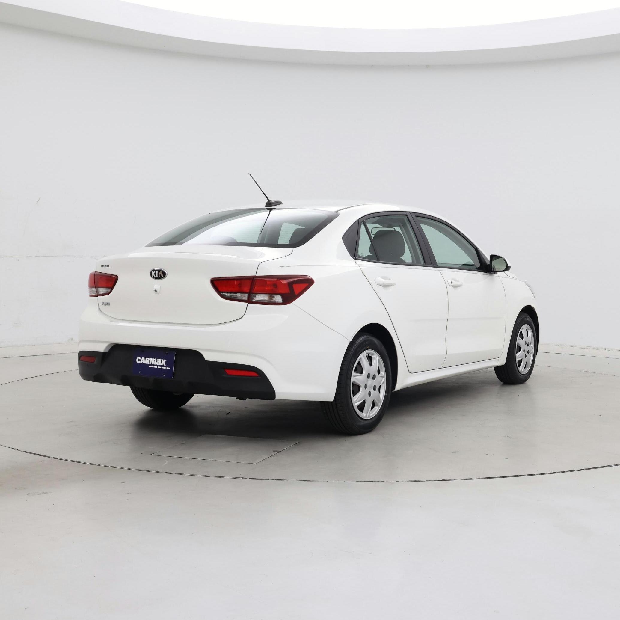 Thumbnail: 2020 Kia Rio - 8