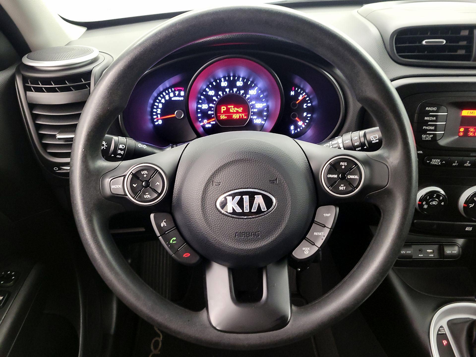 Thumbnail: 2016 Kia Soul - 10