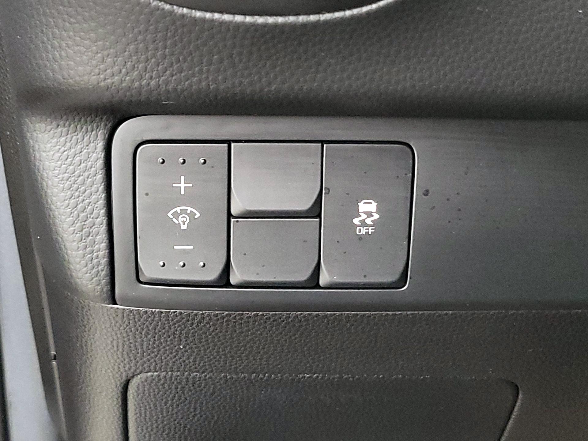 Thumbnail: 2016 Kia Soul - 13