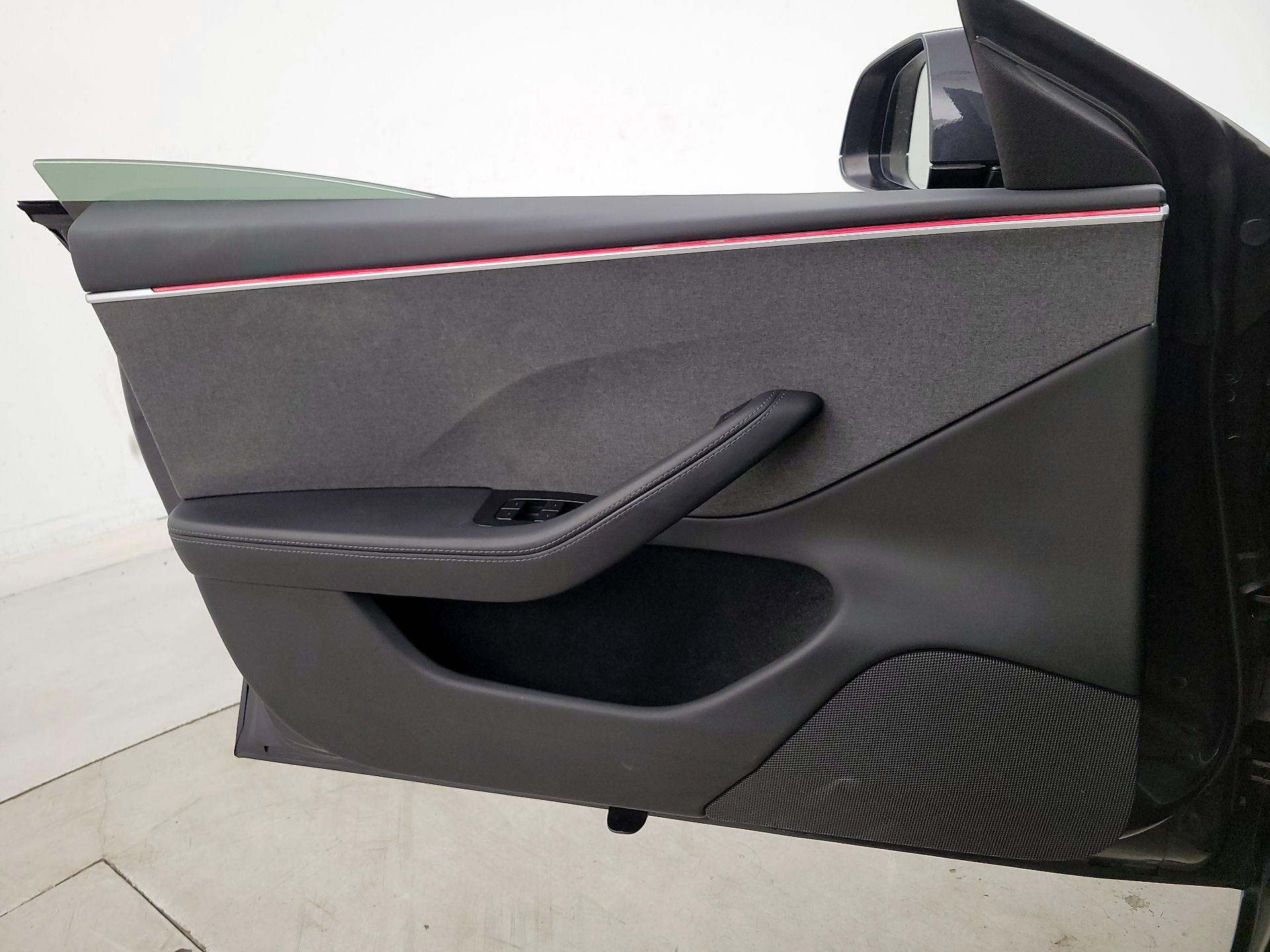 Thumbnail: 2024 Tesla Model 3 - 12